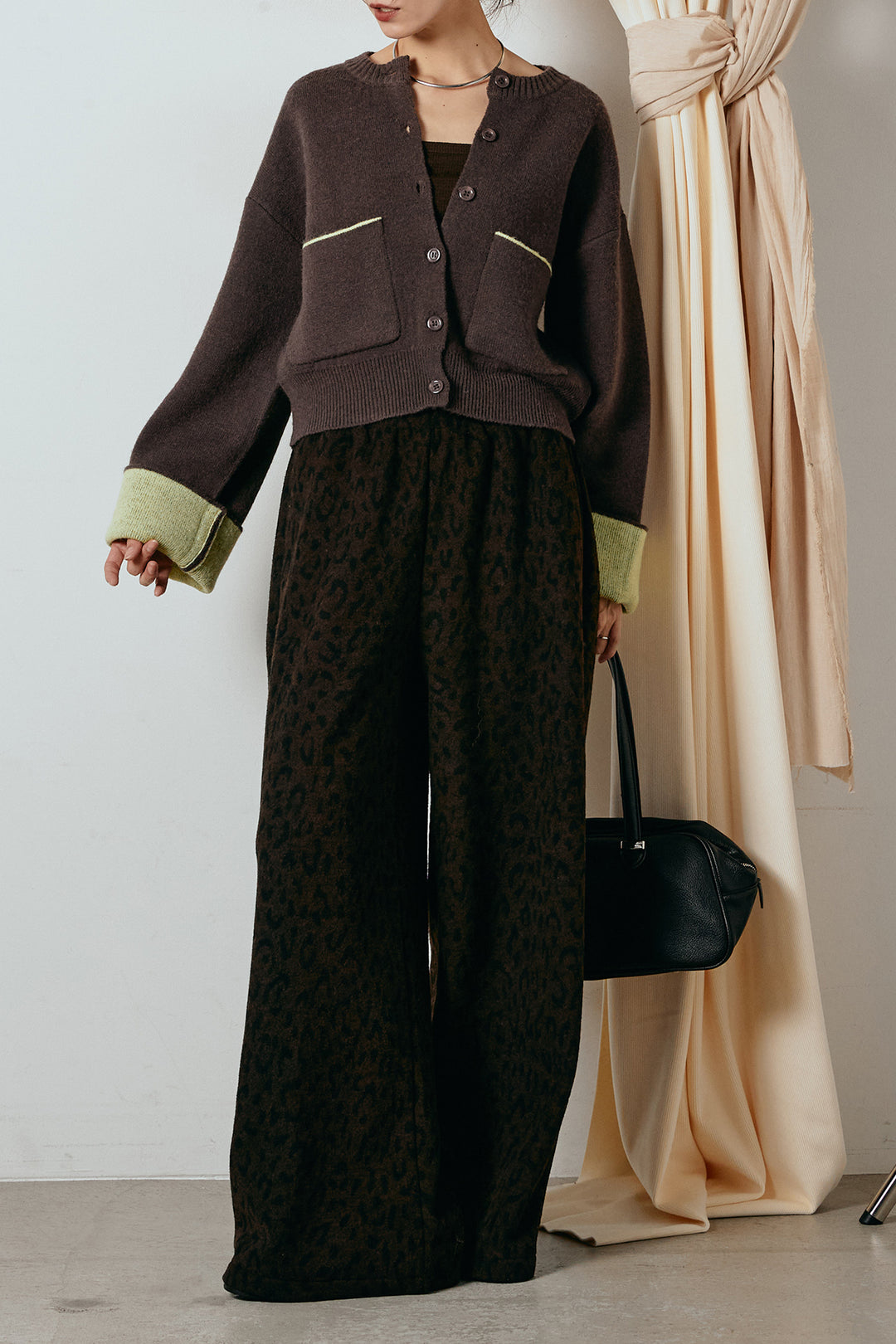 [SET]アルパカタッチダブルフェイスカーディガン+レオパードジャガードニットパンツ(2set)