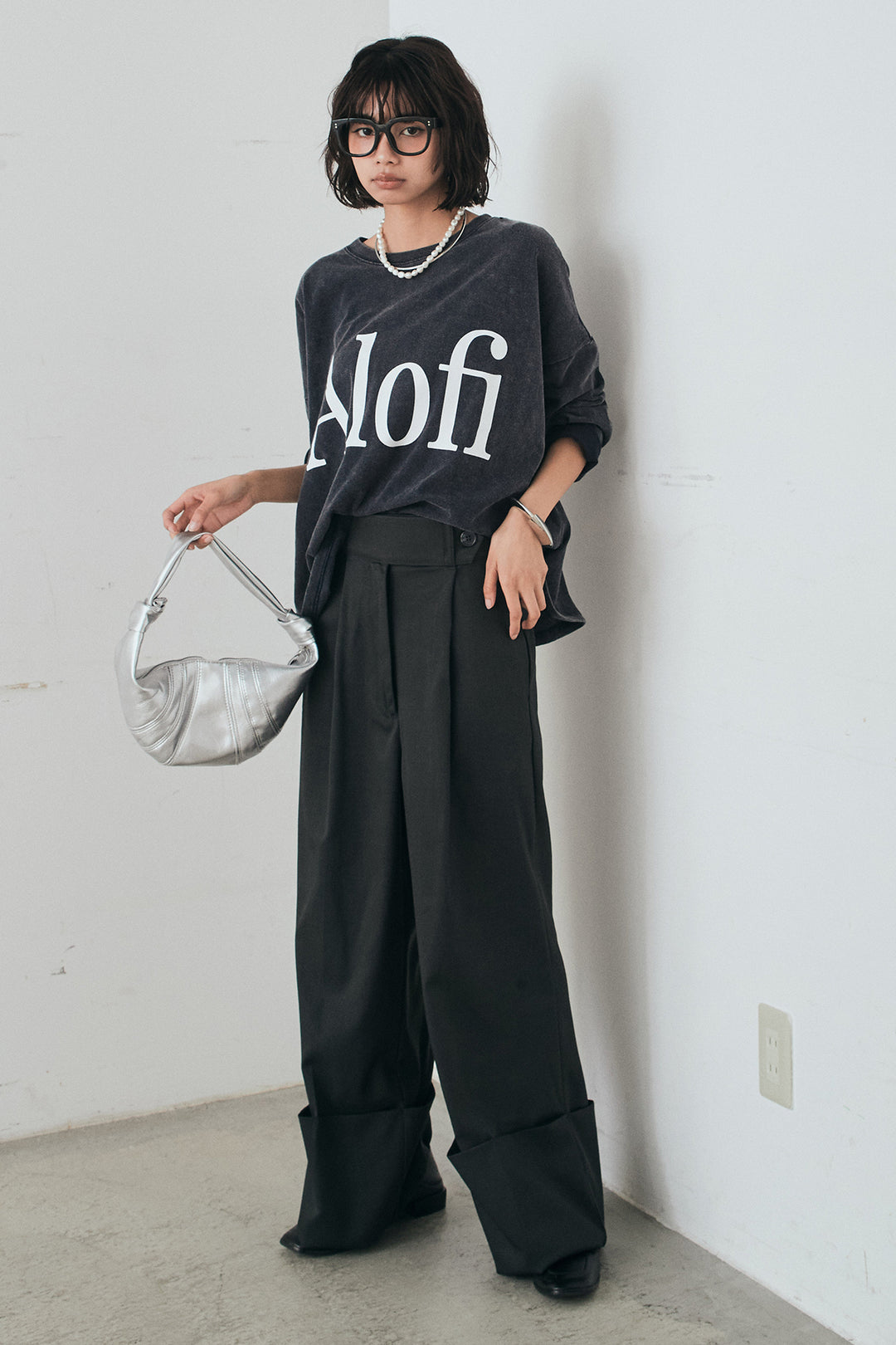 [SET]裾センタードロストロゴプリントワイドTシャツ+センタープレスセミワイドパンツ(2set)