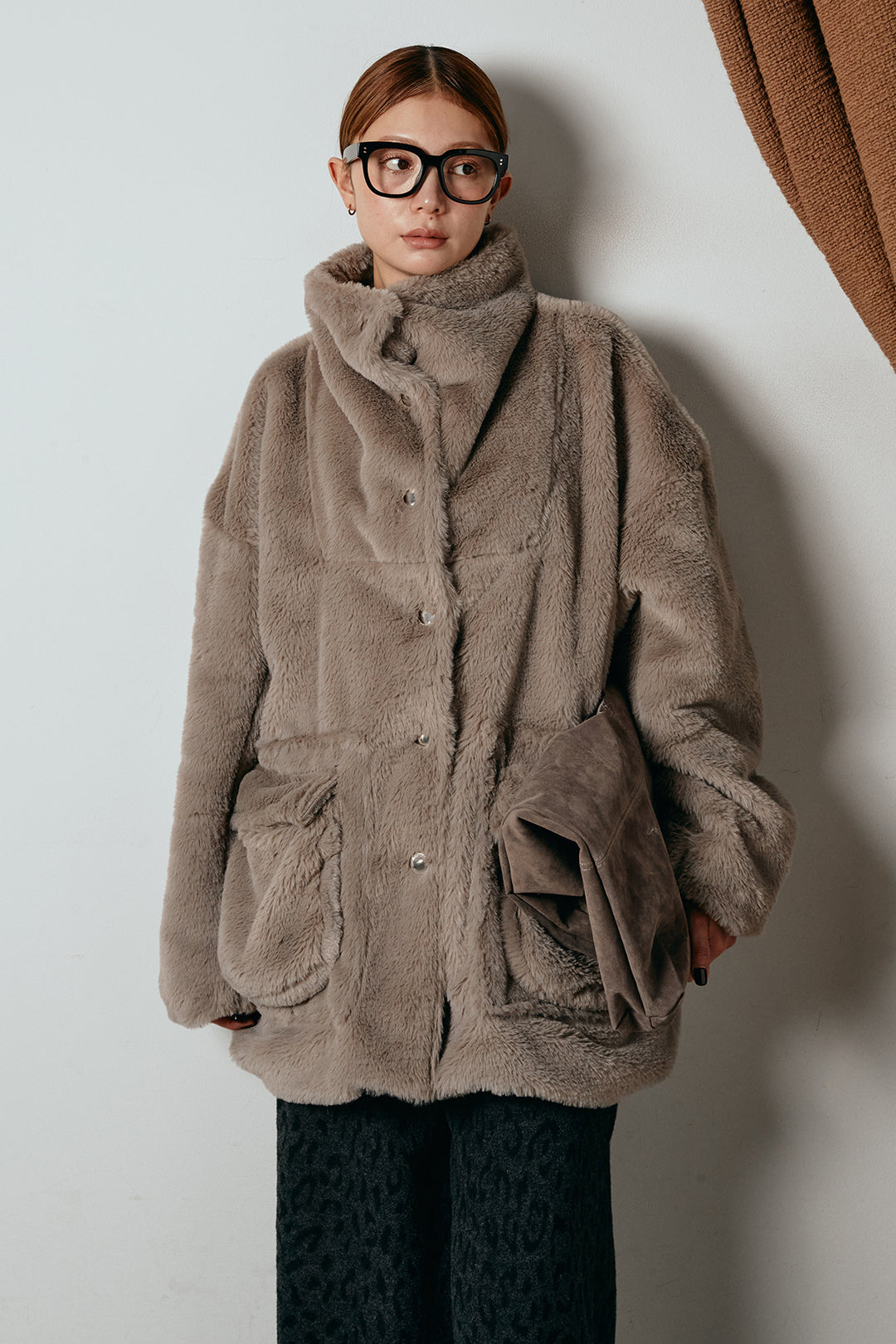 スタンドネックファーコート