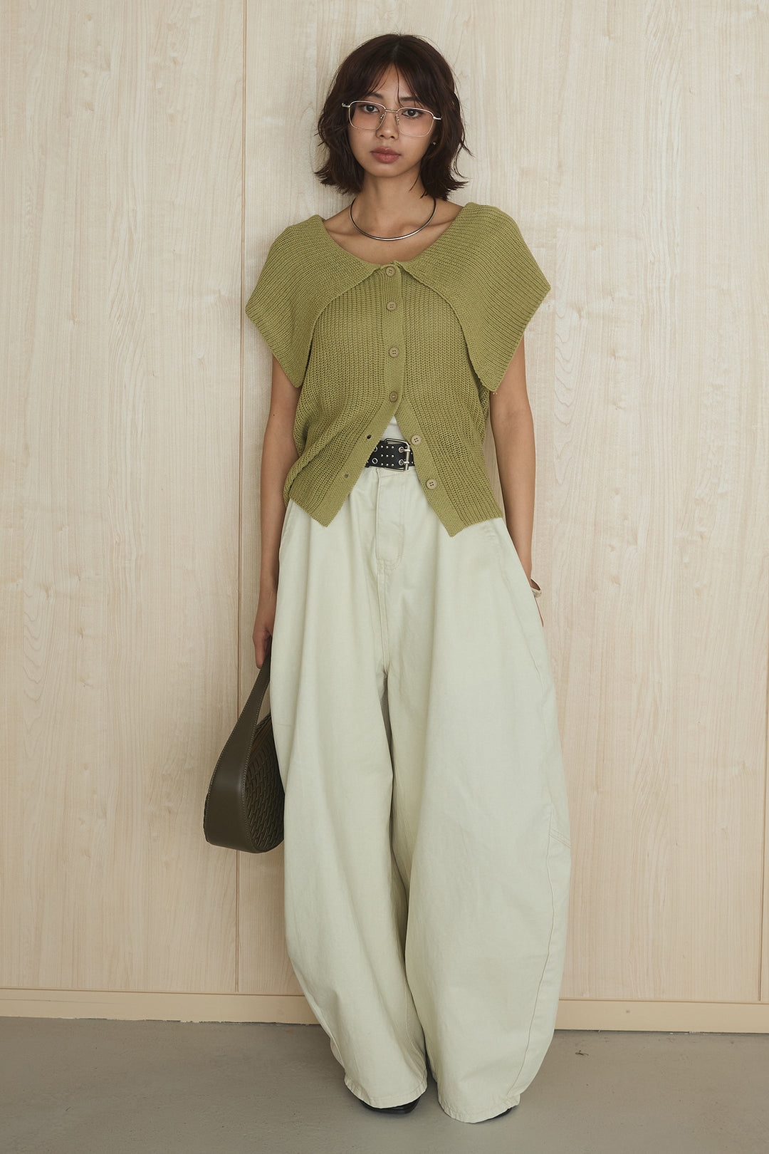 [SET]ビッグカラーボタンニットトップス+ベルト付きカラーデニムパンツ(2set)