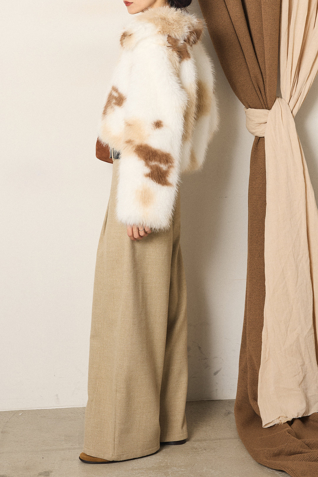 [SET]MIXファーショート丈ブルゾンコート+ベルト付き起毛タックワイドカーブパンツ(2set)