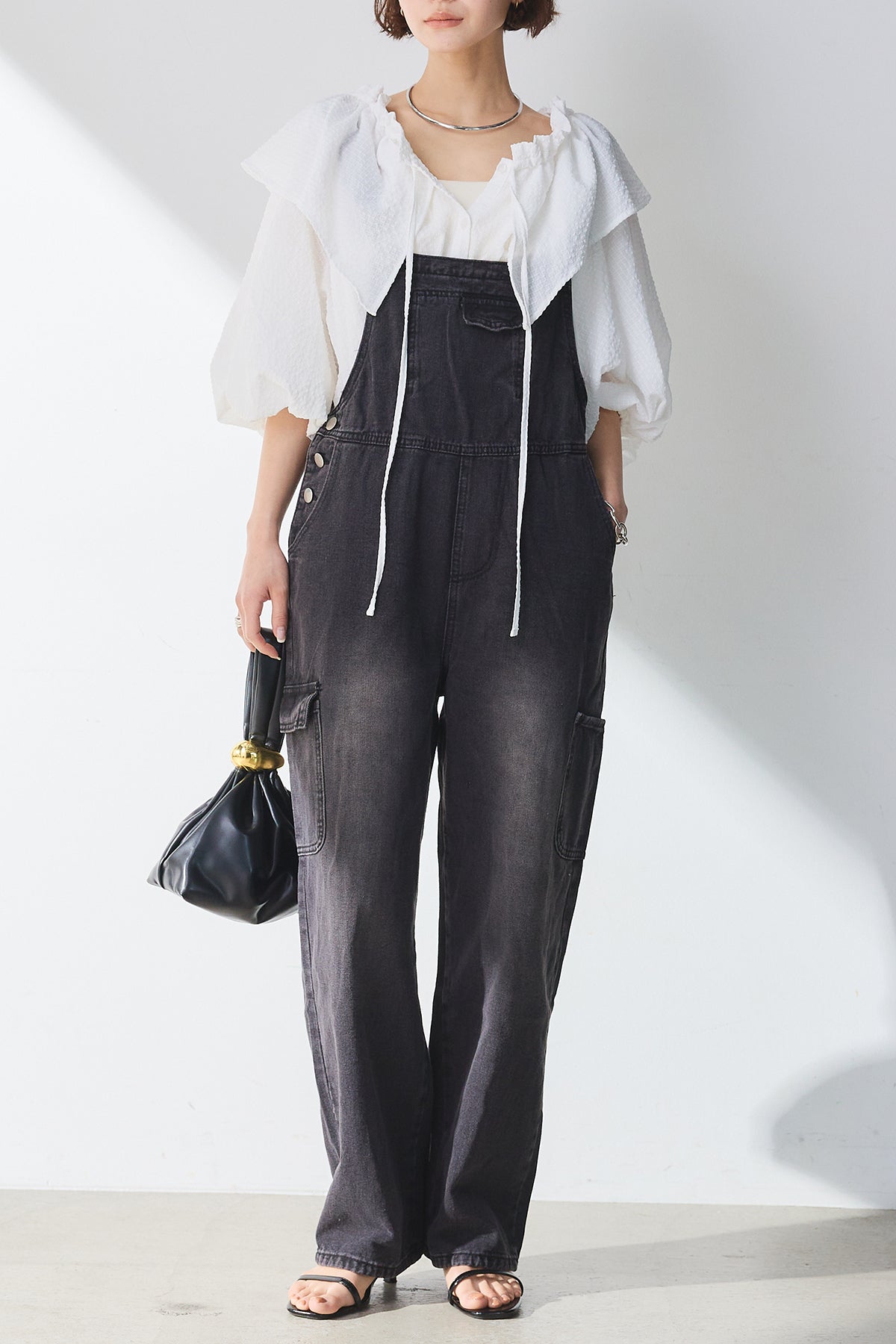 有名ブランド SET]ラッフルカラーブラウス+デニムカーゴサロペット(2set) ESICA – Salopet Overall All -In -One