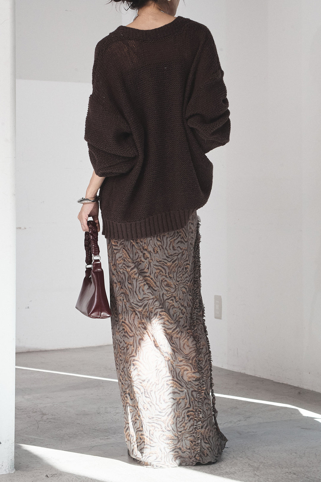 [SET]コード刺繍リラックスニットカーディガン+抽象柄ロングスカート(2set)