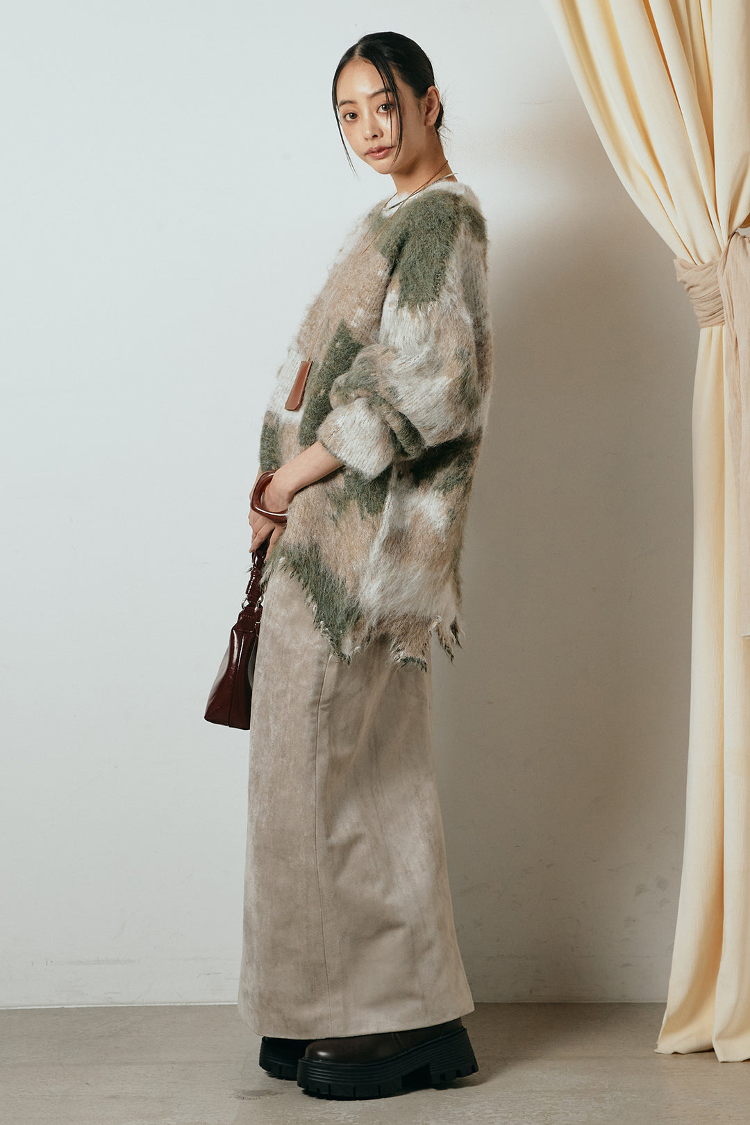 [SET]起毛裾デザインニュアンス柄ニットトップス+エコスウェードワイドスカート(2set)