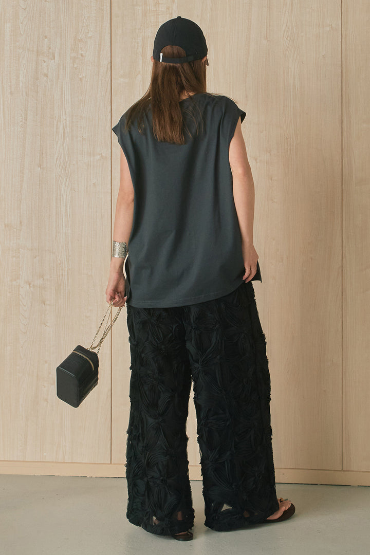 [SET]箔ロゴプリントノースリーブTシャツ+立体レースストレートパンツ(2set)