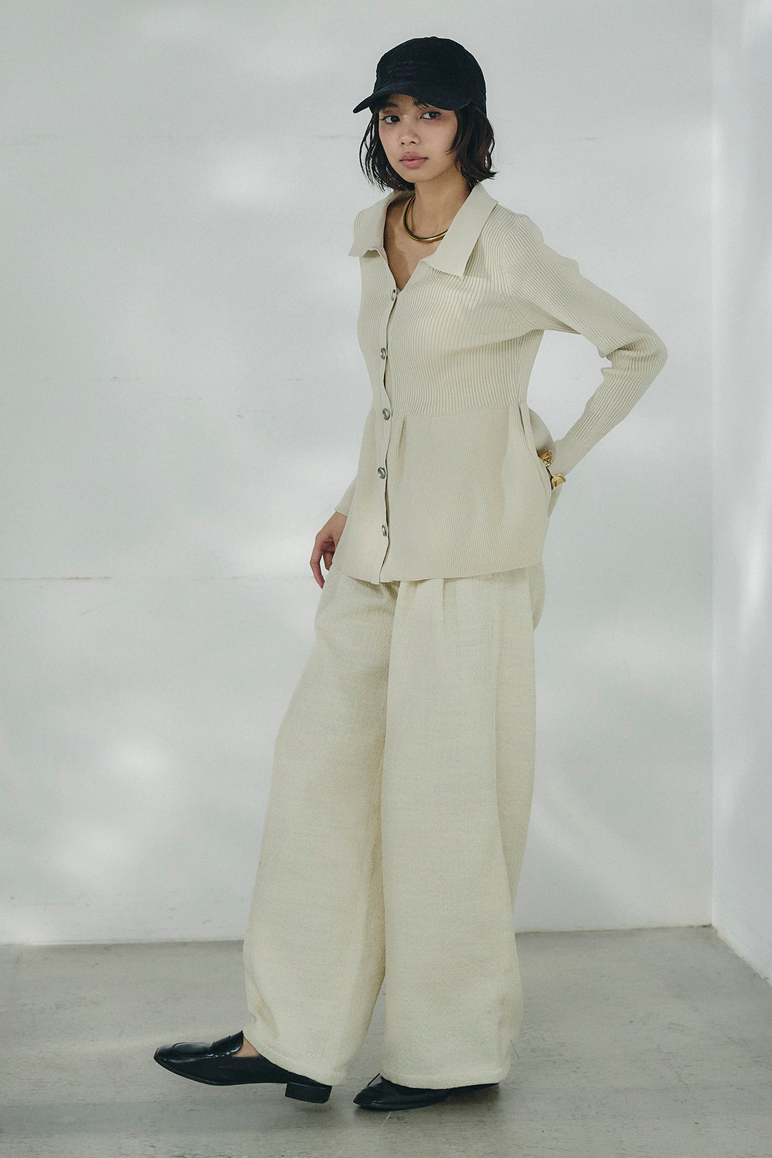 [SET]スキッパーペプラムニット+デニムライクヘリンボーンタックパンツ(2set)