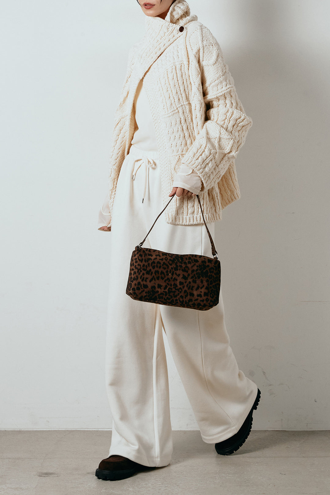 [SET]ビッグカラーケーブル編みニットトップス+2WAY袖コード刺繍クルーネックプルオーバー+裏起毛スウェットワイドパンツ(3set)