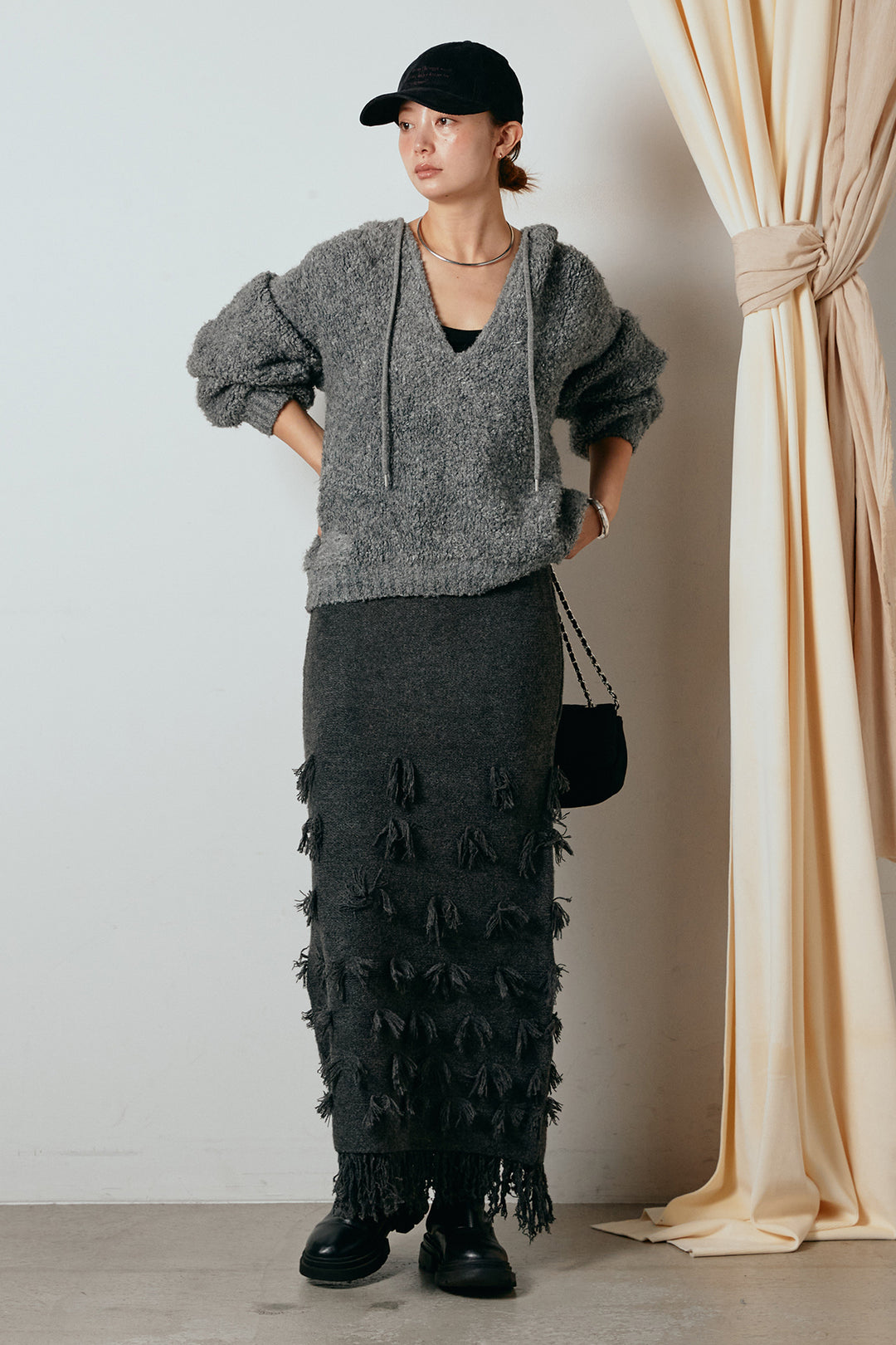 [SET]ブークレキーネックプルオーバー+ポイントフリンジニットナロースカート(2set)