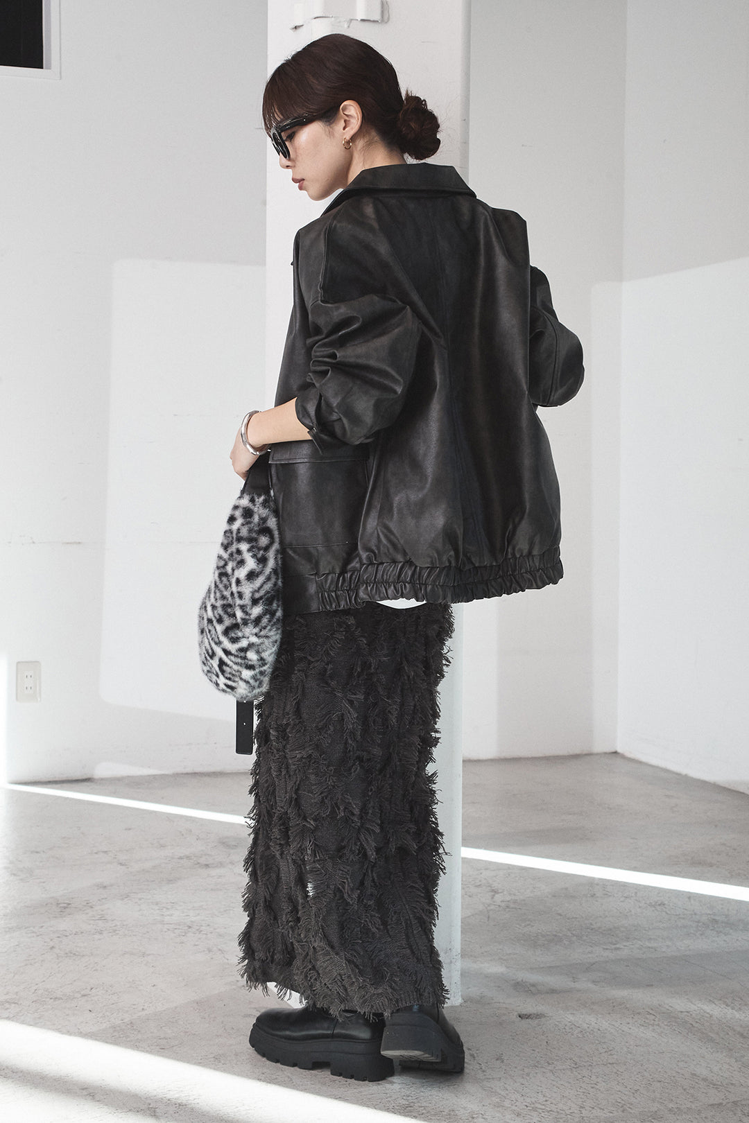 [SET]レザーライクオーバーサイズブルゾン+カットフリンジニットタイトスカート(2set)