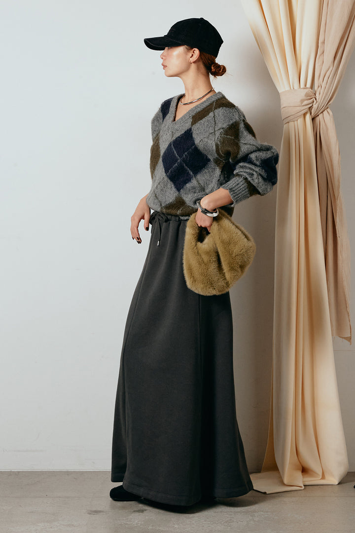 [SET]アクリルモヘアアーガイルVネックプルオーバー+裏起毛スウェットロングマキシスカート(2set)