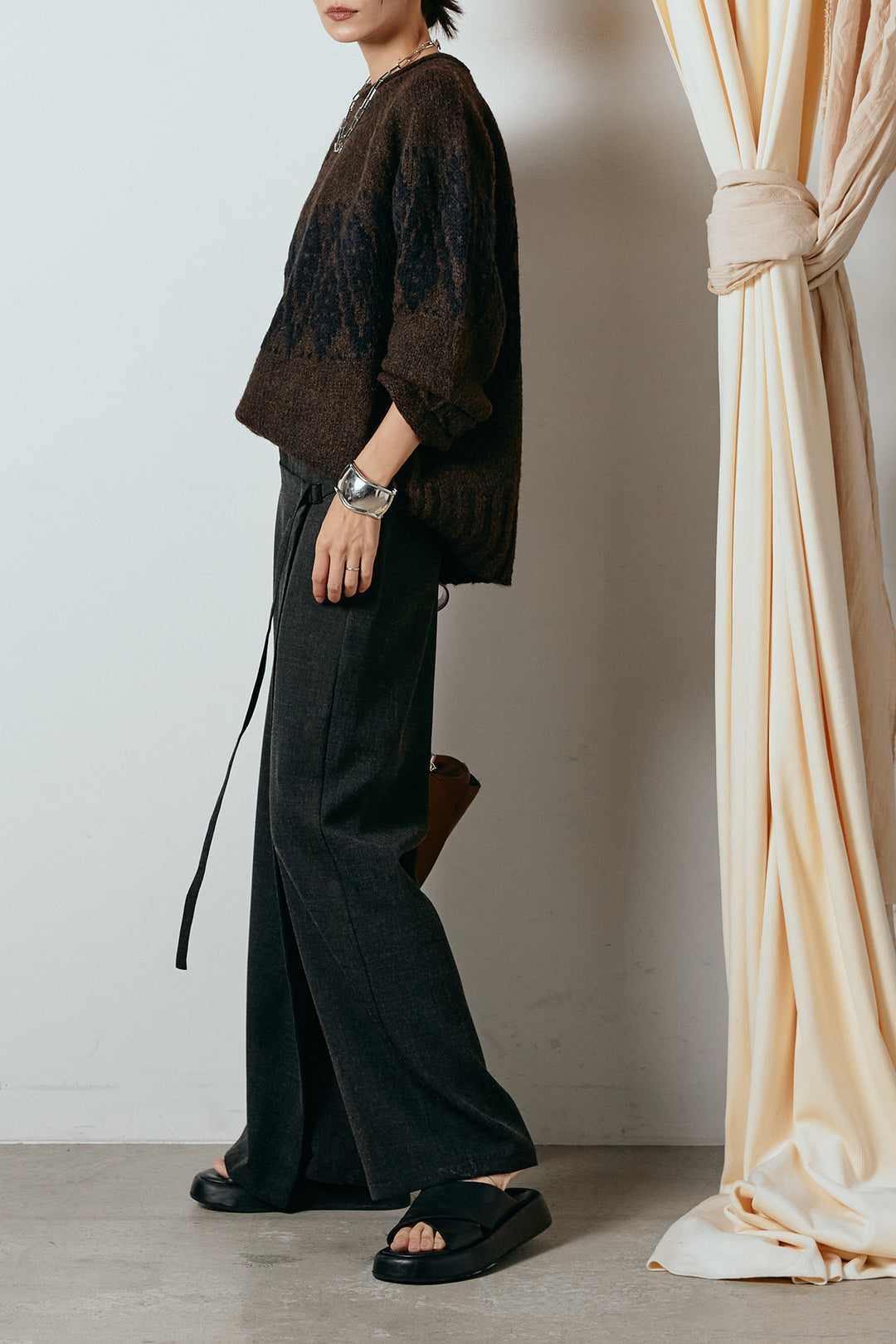 [SET]モノトーン柄ニットトップス+ラップ巻きワイドスラックス(2set)