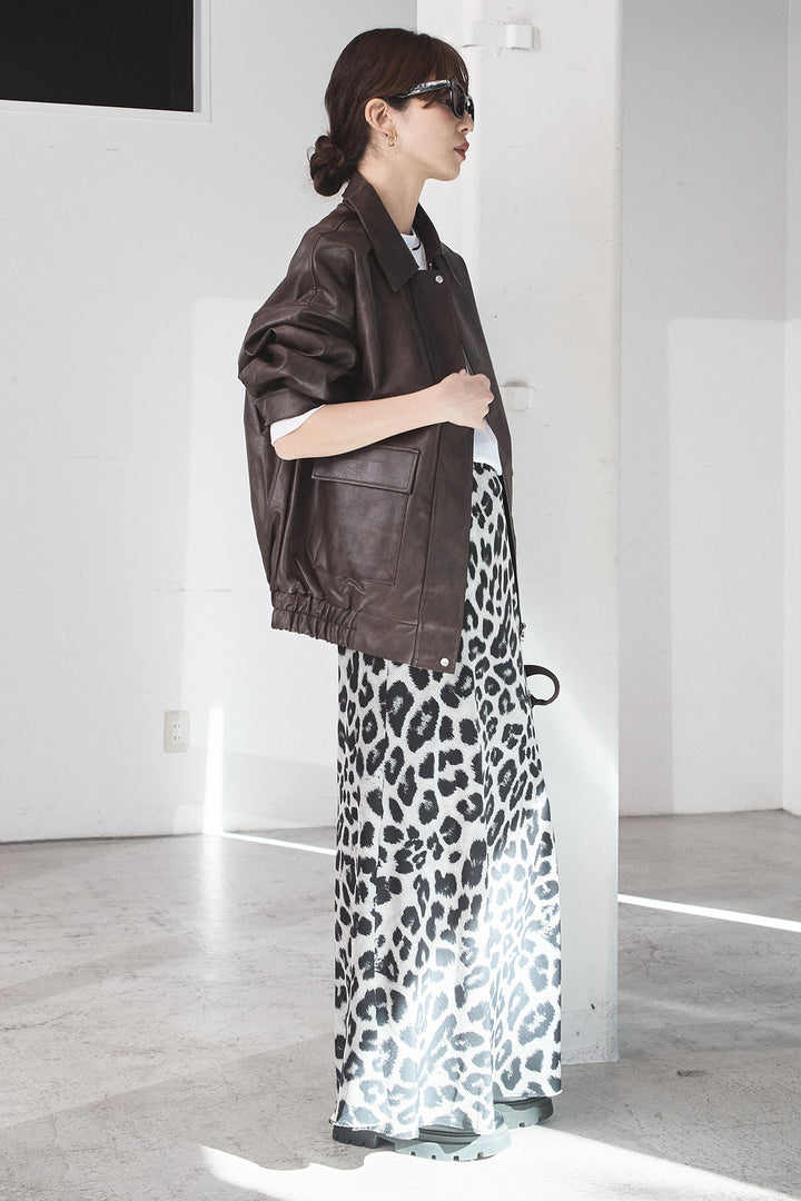 [SET]レザーライクオーバーサイズブルゾン+レオパードサテンナロースカート(2set)