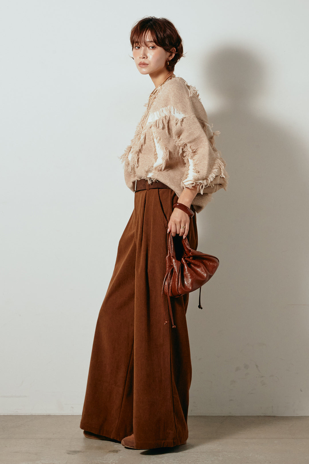 [SET]シャギージャガードニットトップス+太ベルト付きコーデュロイタックパンツ(2set)