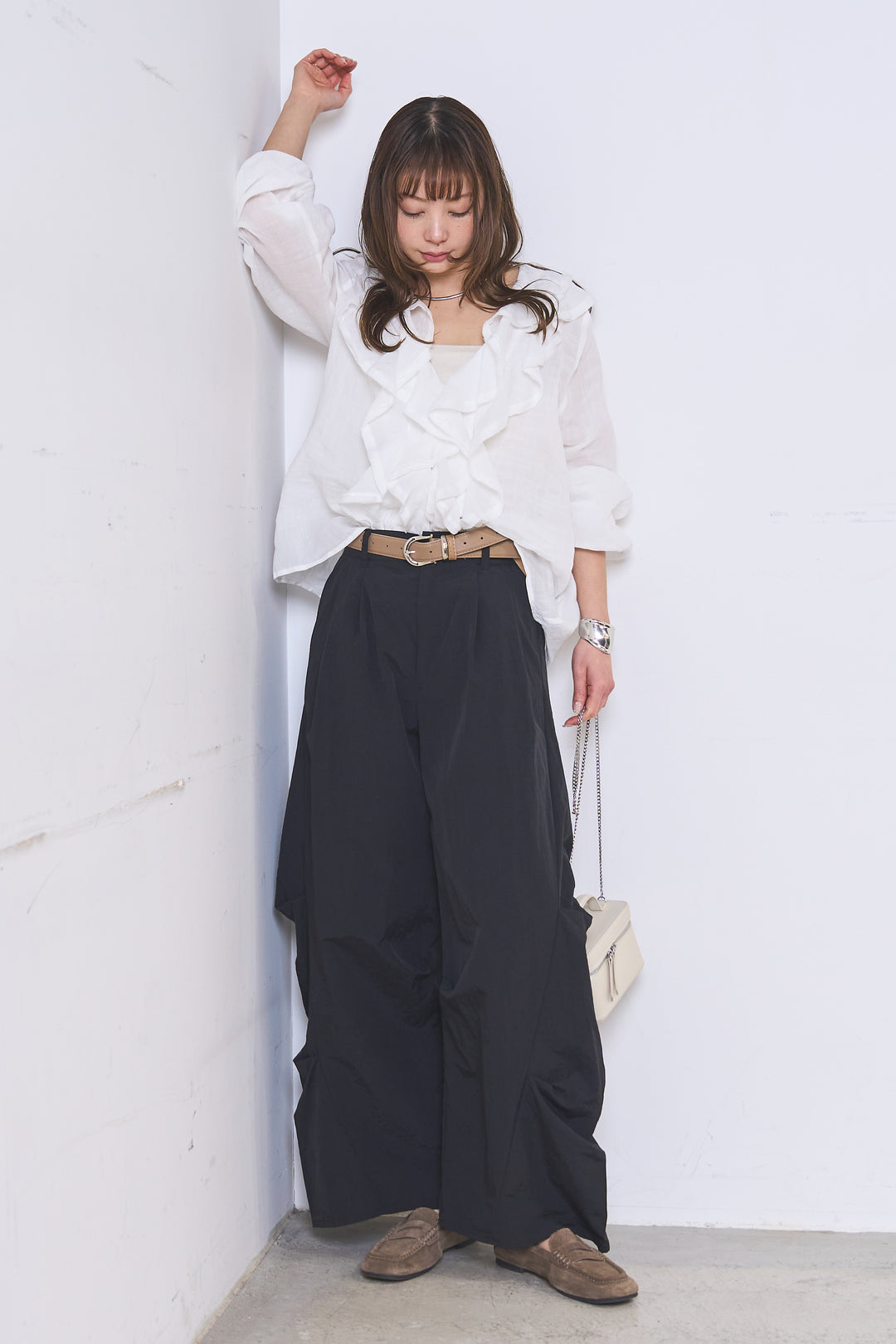 [SET]フリルボタンブラウス+ドライタフタタックバレルパンツ(2set)