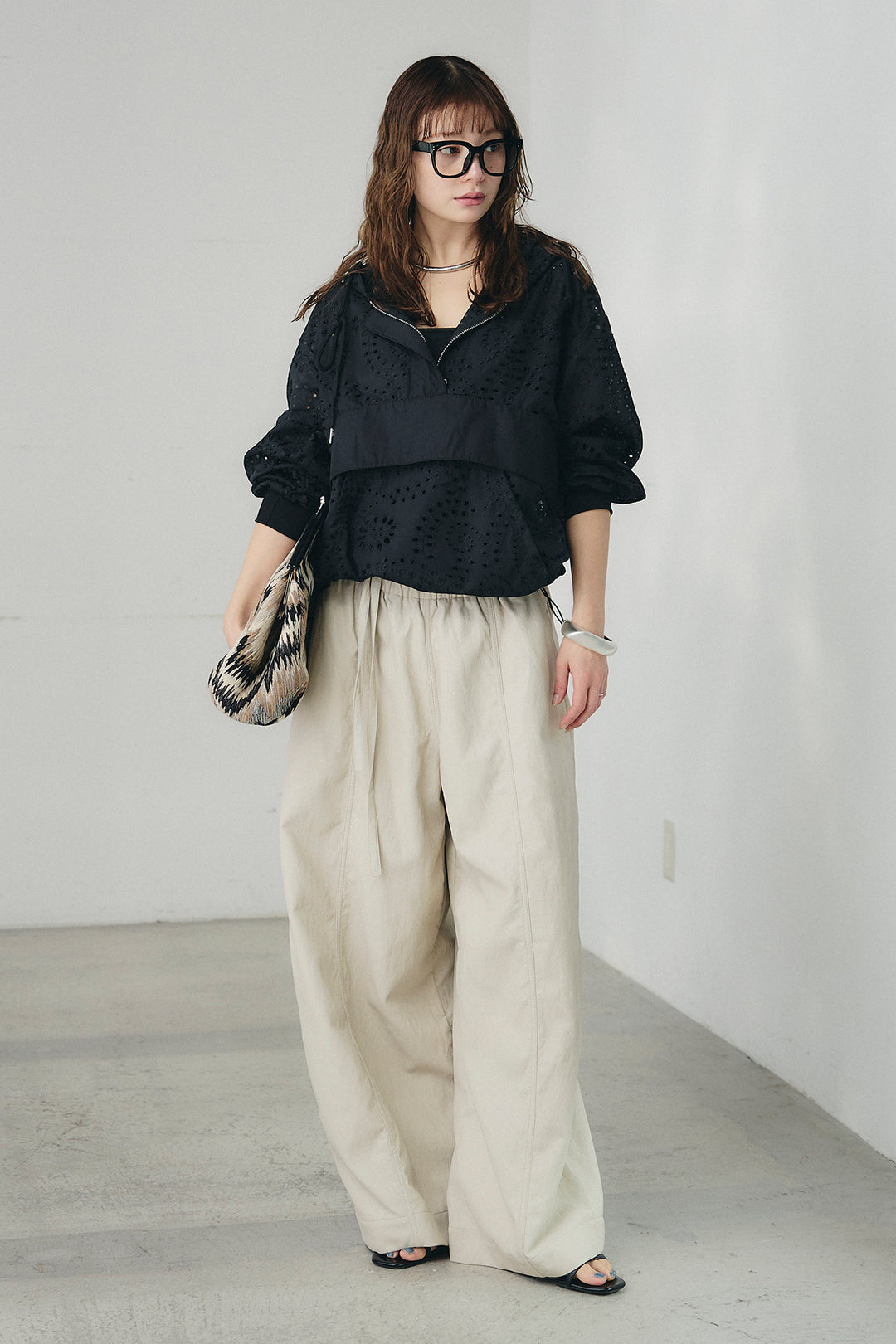 [SET]レースハーフジップアップフーディー+フェイクレザーカーブワイドパンツ(2set)