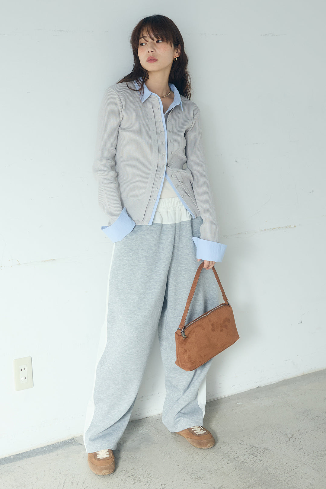 [SET]シャツドッキングボタンニットカーディガン+異素材切り替えスウェットパンツ(2set)