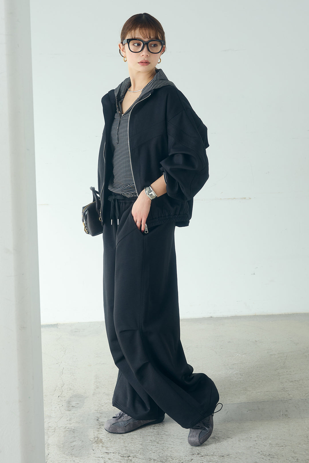 [SET]マルチ切り替えドルマンブルゾン+ランダムタックデザインワイドパンツ+ボーダーフーディーロンT(3set)