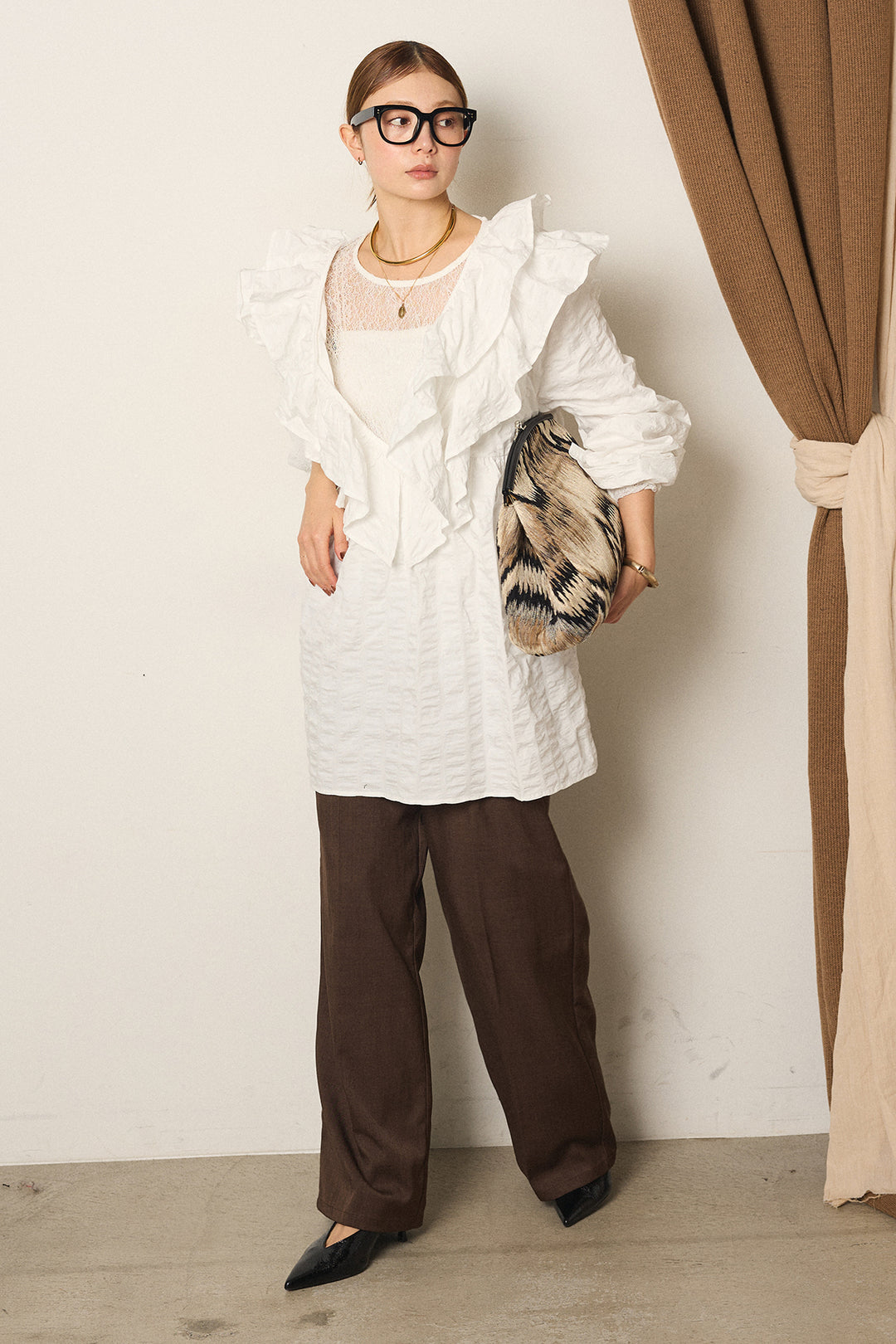 [SET]Vネックフリルカラーブラウス+ツイルスプリングカラータックパンツ(2set)