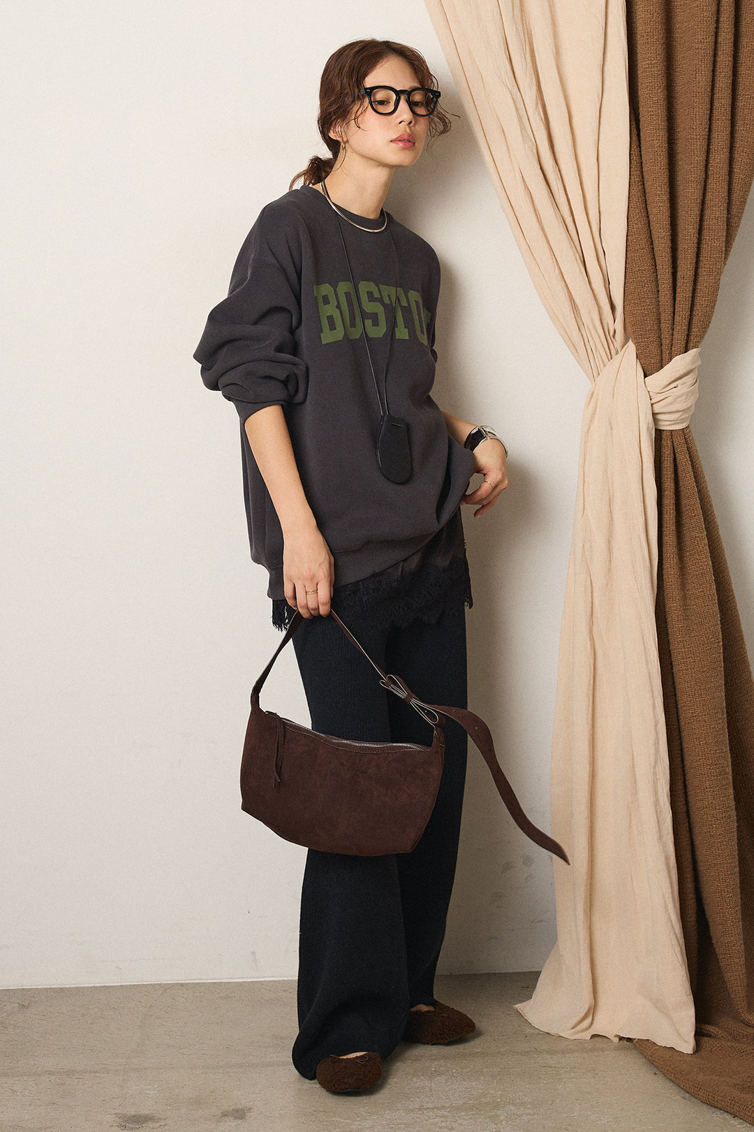 [SET]ロゴデザインルーズスウェット+レースサテンキャミソール+ワイドリブニットイージーパンツ(3set)