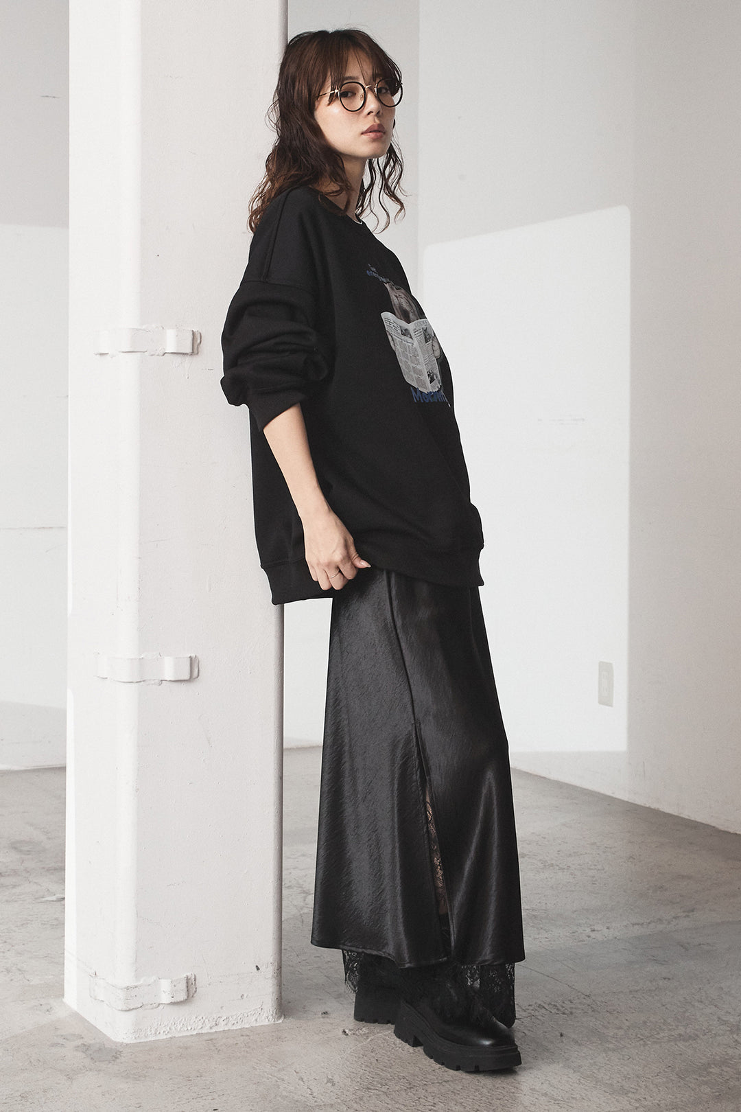 [SET]裏起毛モーニングキャットプリントスウェット+裾レースデザインサテンスカート(2set)