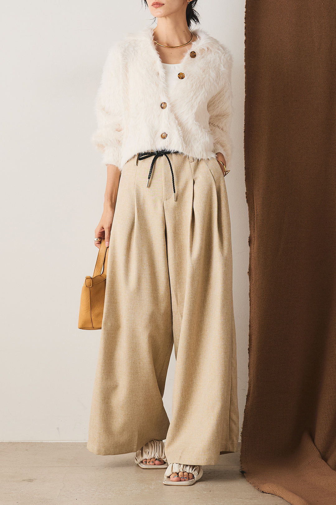 フェザーヤーン衿付きカーディガン