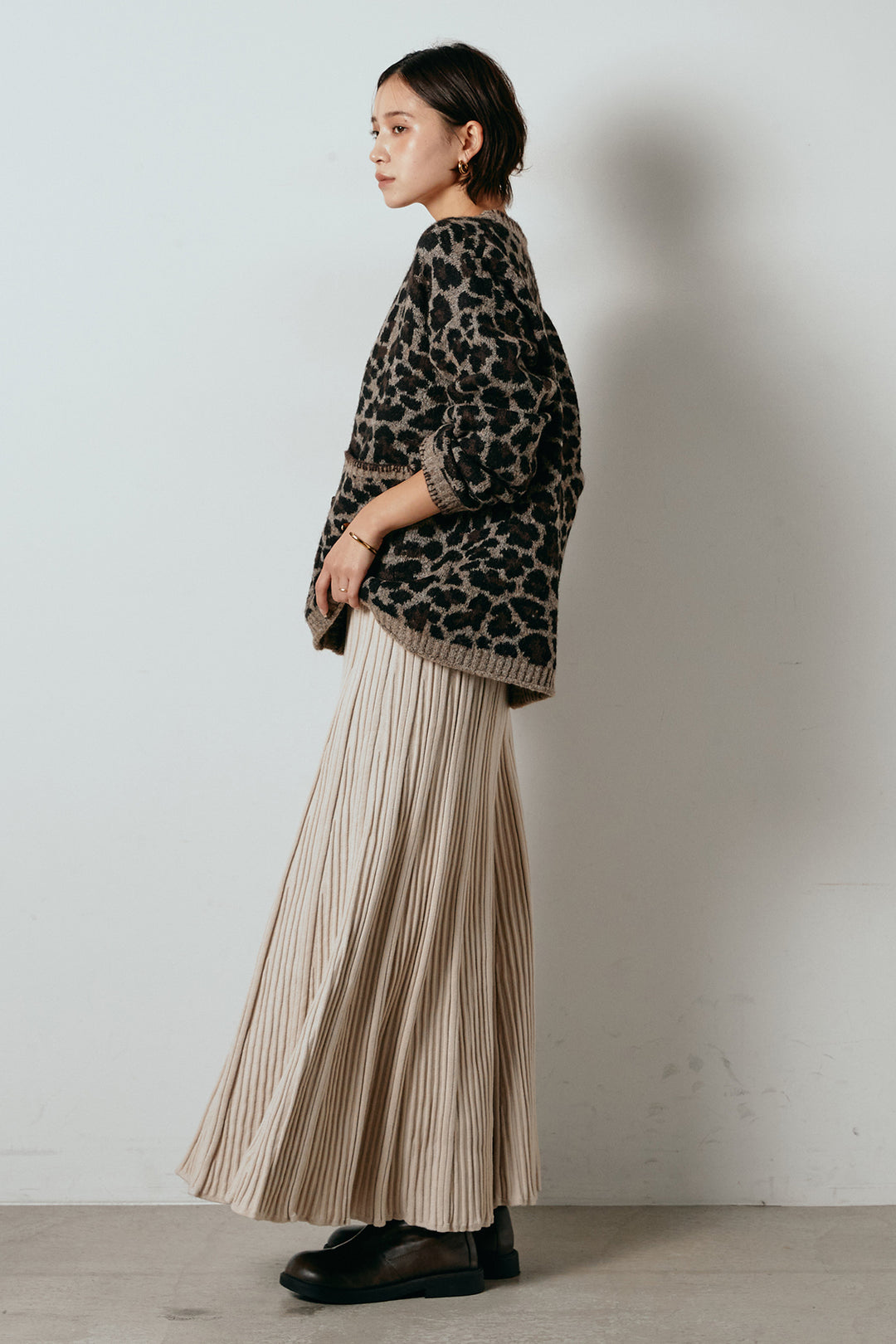 [SET]ステッチデザインレオパードニットカーディガン+リブニットフレアスカート(2set)