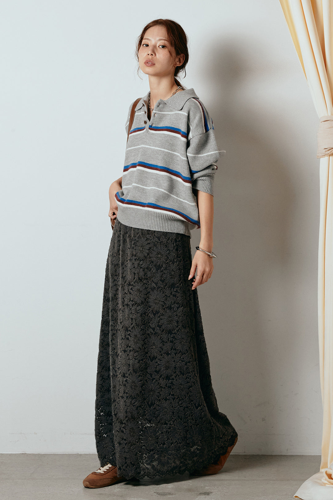 [SET]襟付きマルチボーダーニットポロトップス+花柄刺繍ベロアフレアスカート(2set)