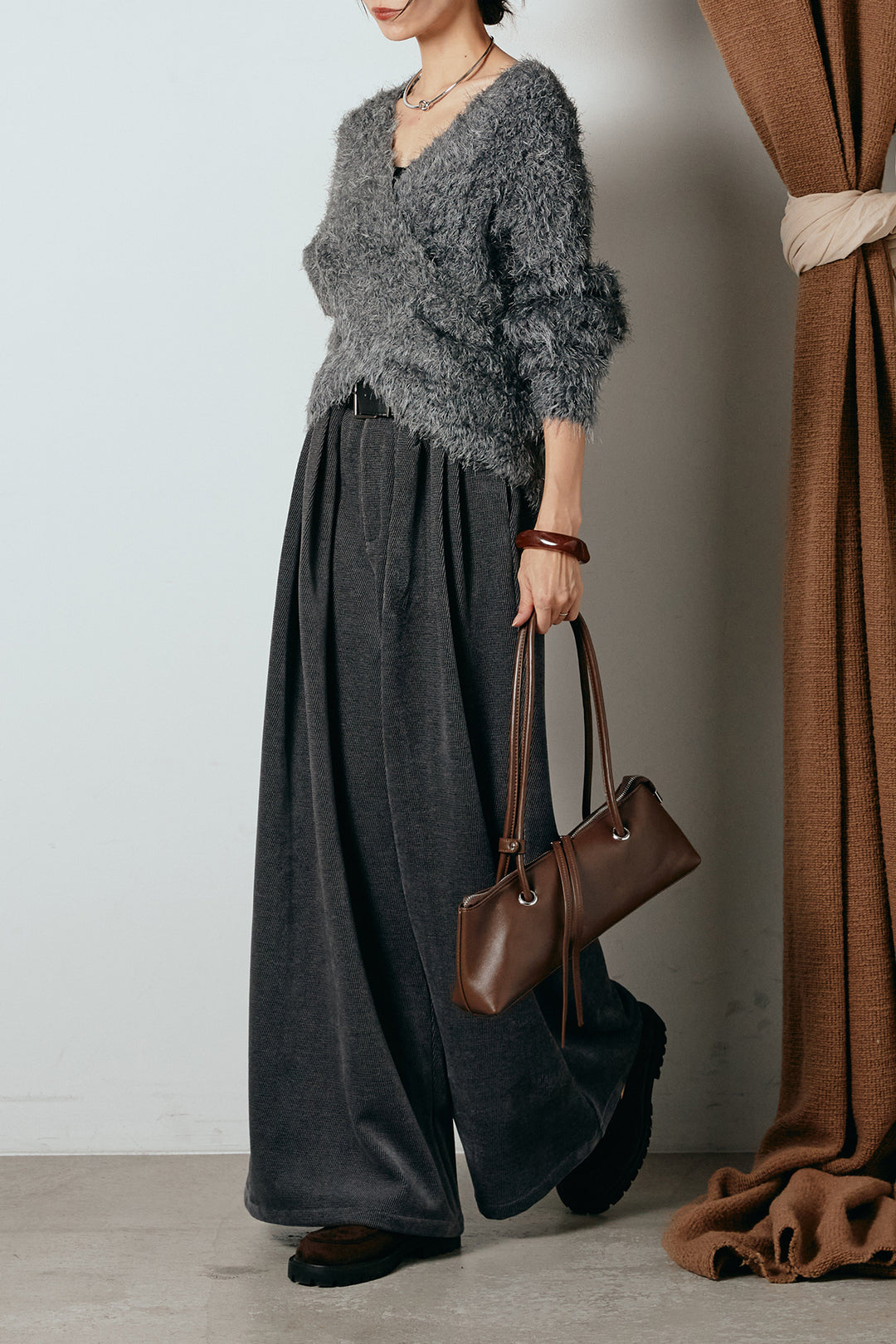 [SET]シャギークロスニットトップス+ベルトループコーデュロイワイドパンツ(2set)