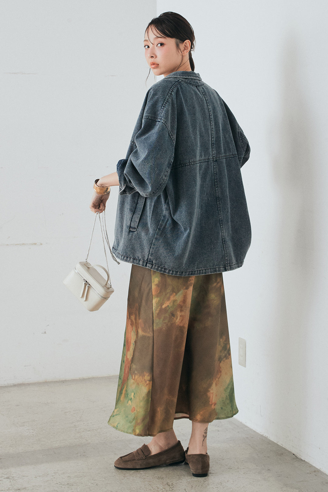 [SET]オーバーデニムジャケット+ニュアンス柄サテンスカート(2set)