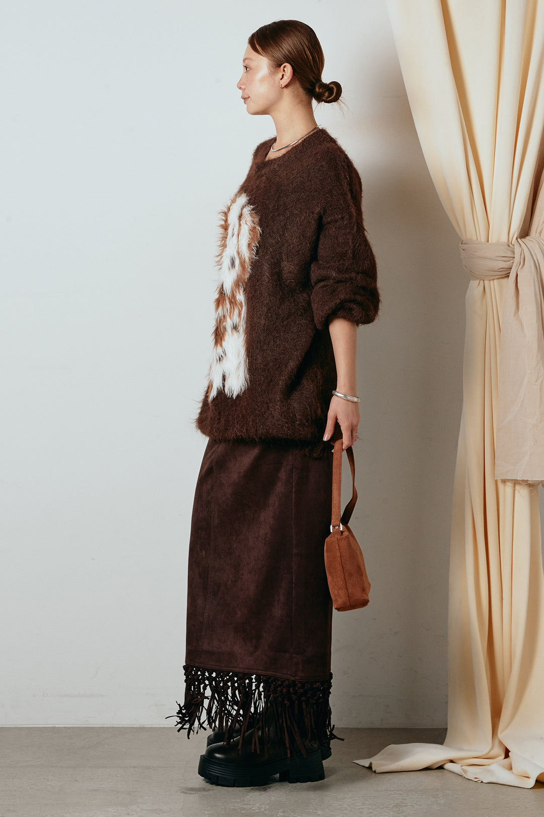 [SET]シャギーニュアンスアニマルニット+スウェードライク裾フリンジスカート(2set)