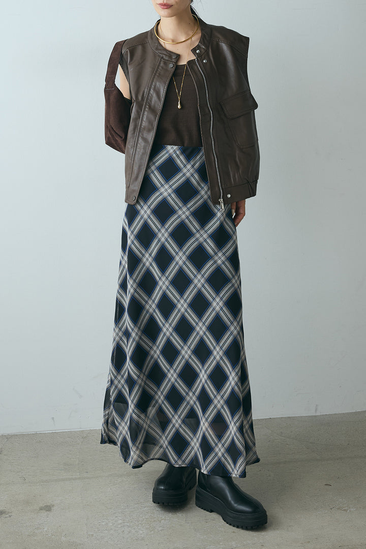 [SET]バンドカラーフェイクレザーベスト+マルチ柄シアースカート(2set)