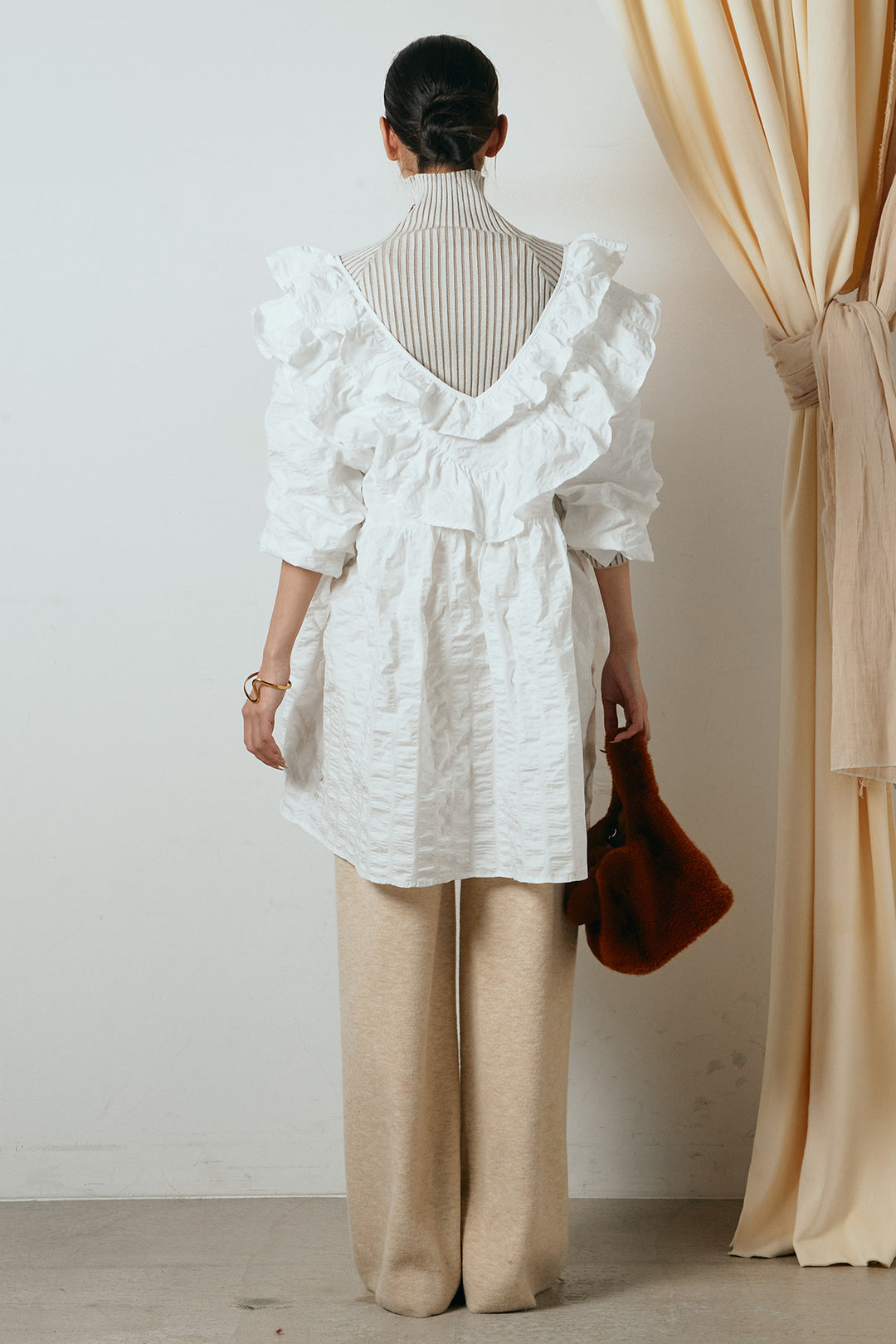 [SET]Vネックフリルカラーブラウス+センターラインニットパンツ(2set)