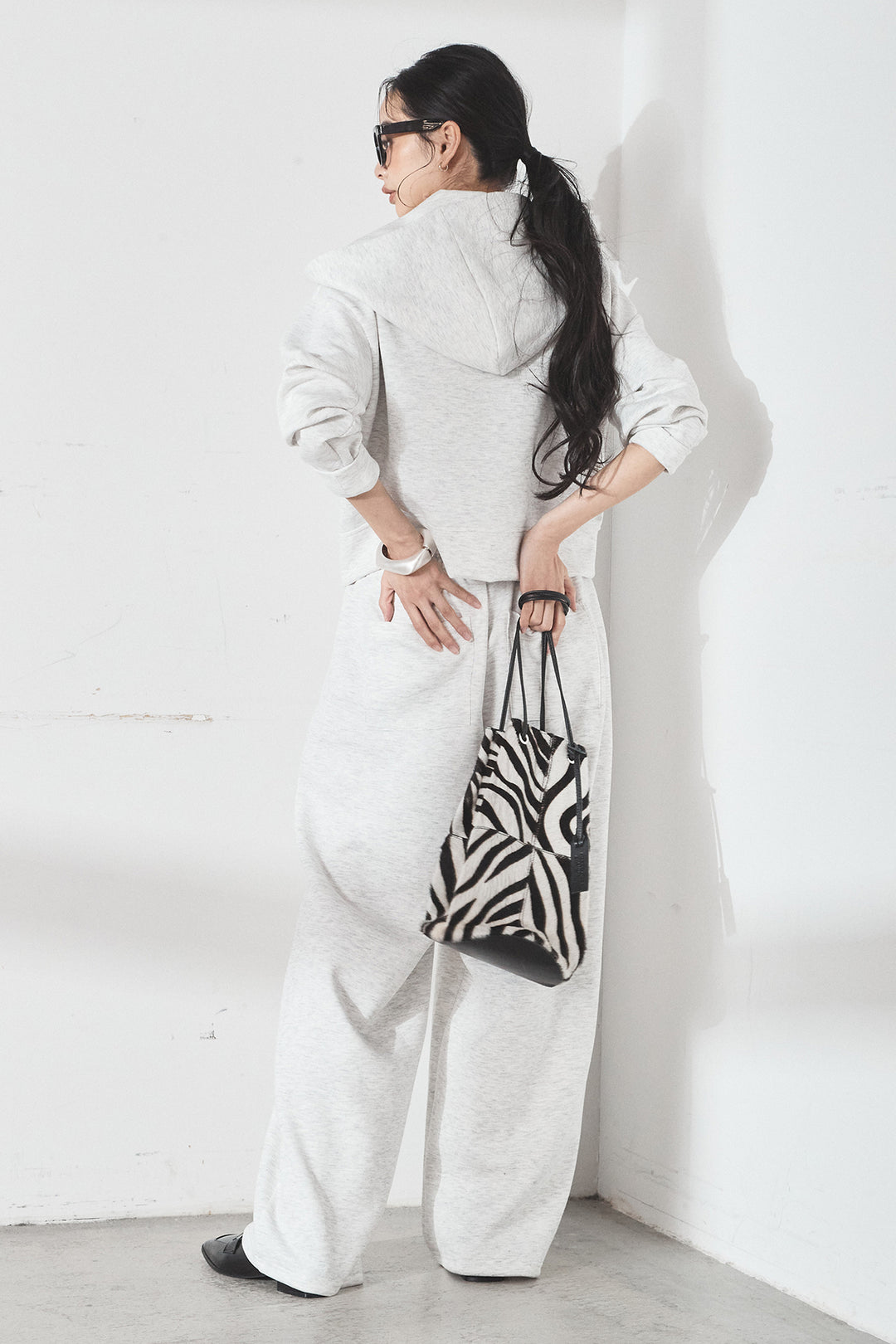 [SET]スウェットドルマンジップフードパーカー+スウェットコクーンイージーパンツ(2set)