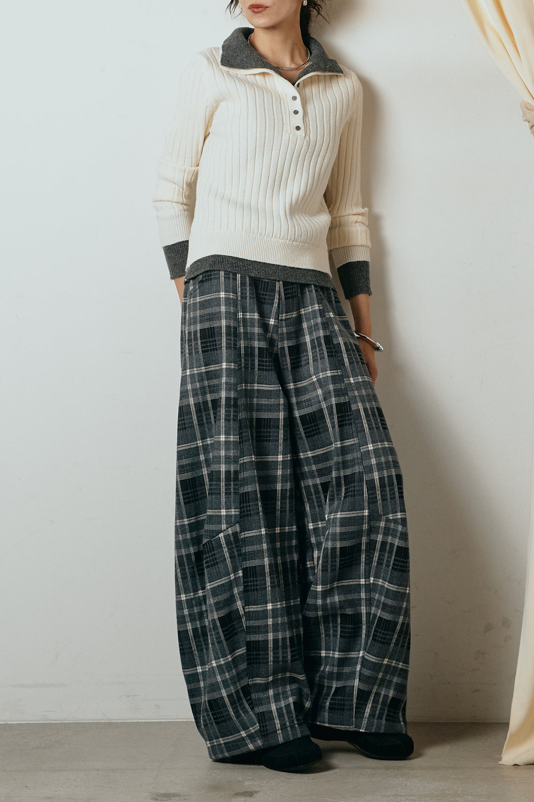 [SET]レイヤード風リブニットトップス+ベルト付きタータンチェックカーブワイドパンツ(2set)