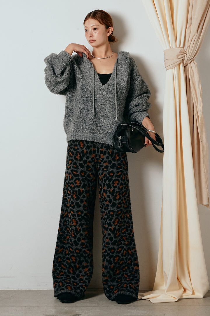 [SET]ブークレキーネックプルオーバー+リラックスレオパード柄ニットパンツ(2set)