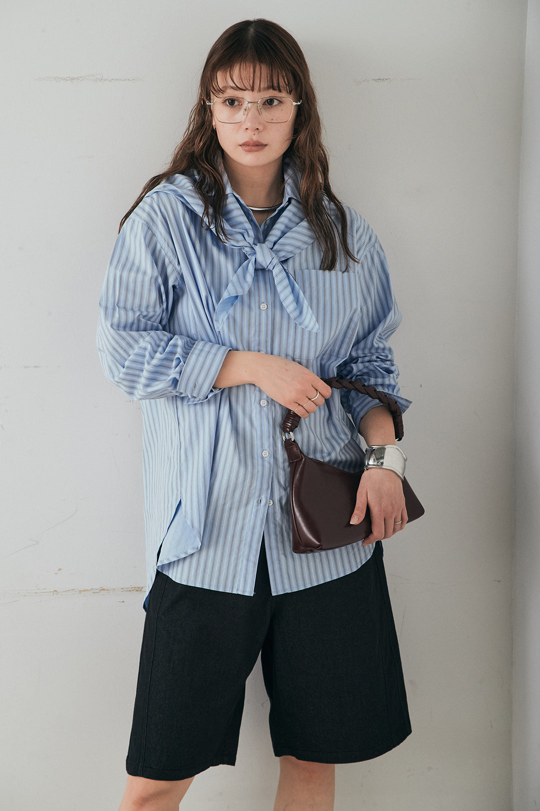 [SET]ランダムストライプスカーフ付きシャツ+デニムハーフパンツ(2set)