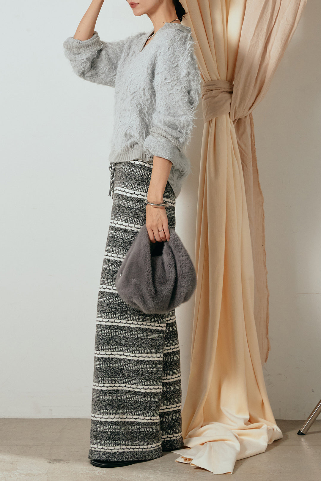 [SET]襟付きシャギーニットポロトップス+マルチライン柄リラックスニットパンツ(2set)