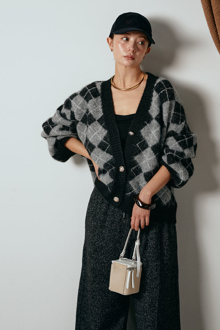 [SET]オーバーサイズ総柄Vネックニットカーディガン+杢ニットフレアパンツ(2set)