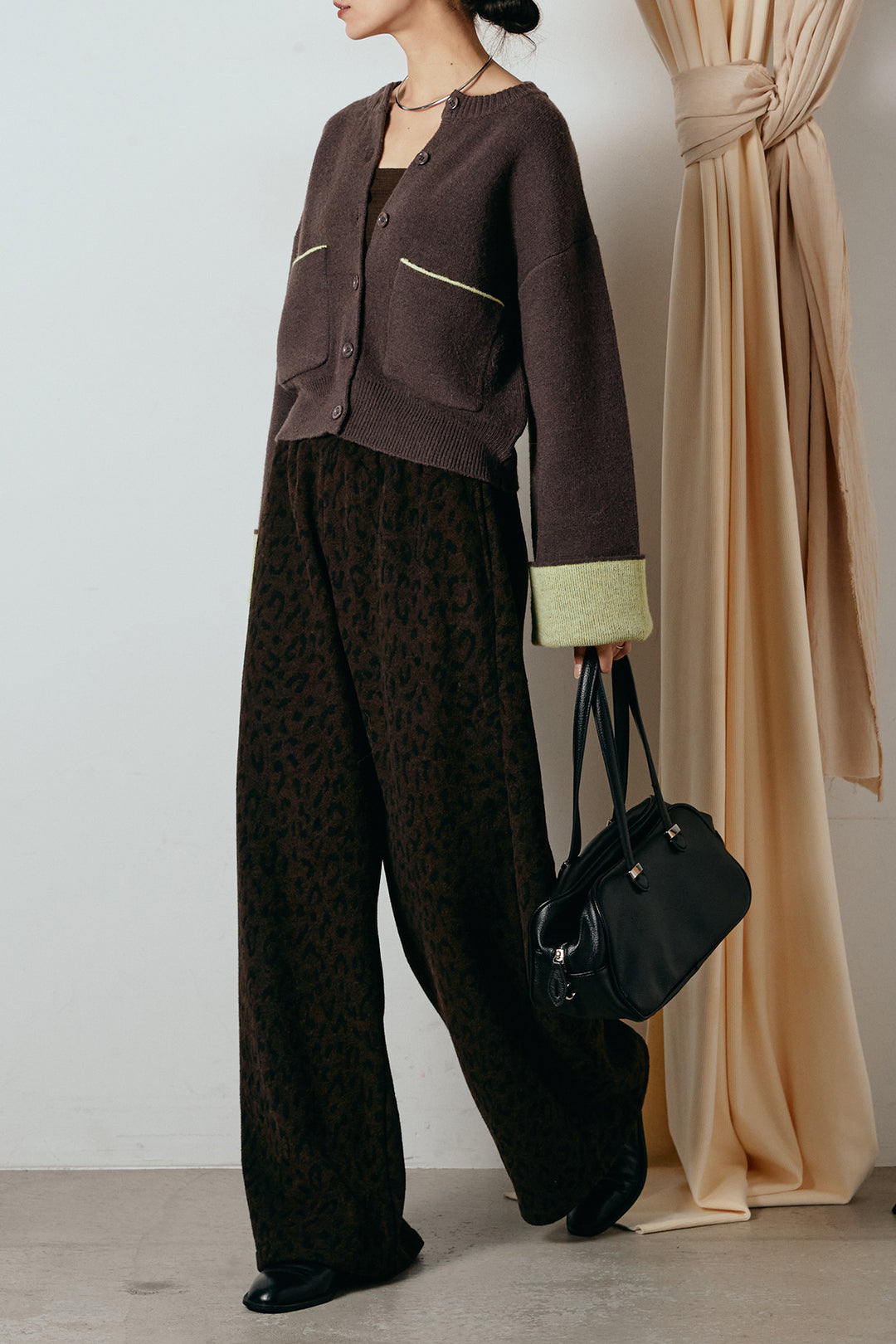 [SET]アルパカタッチダブルフェイスカーディガン+レオパードジャガードニットパンツ(2set)