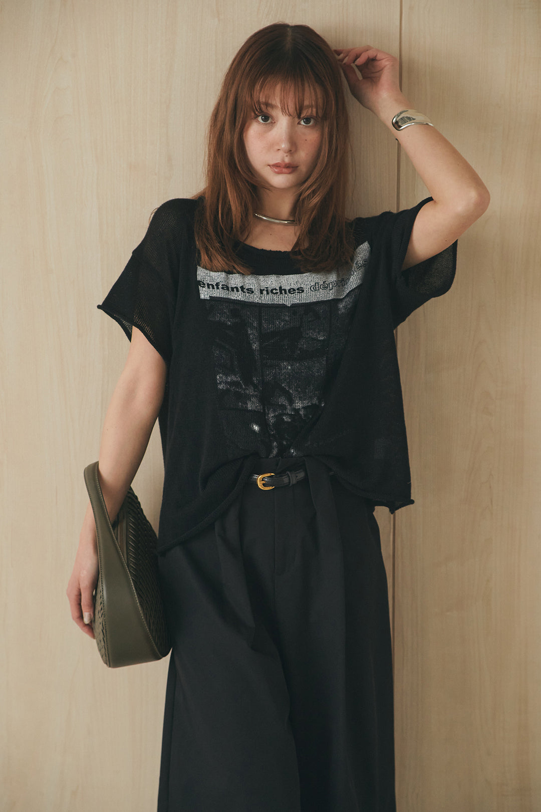 [SET]半袖モノトーングラフィックトップス+ベルトループデザインハイウエストタックパンツ(2set)