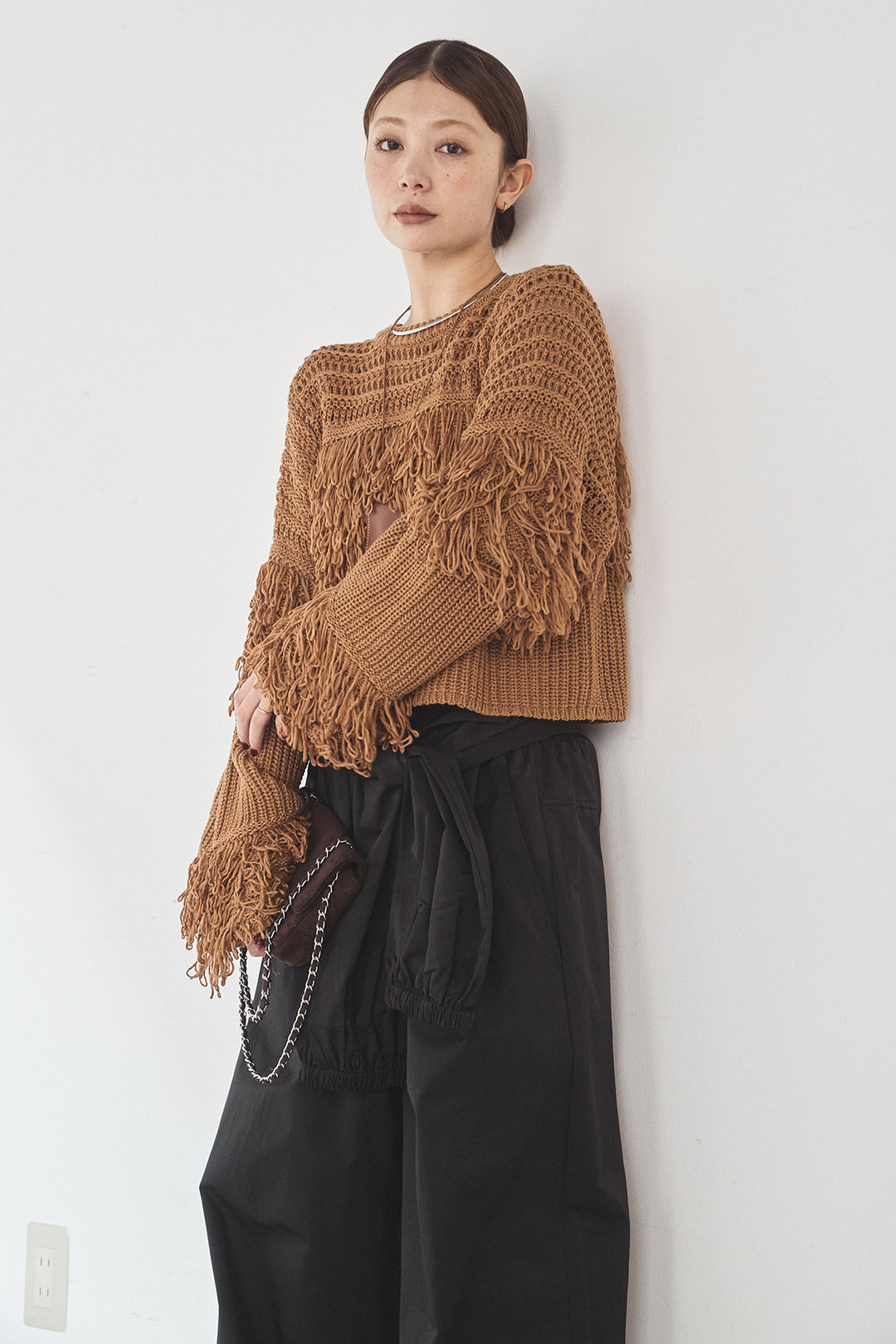 [SET]メッシュフリンジ切り替えプルオーバー+合繊ツイルスタンドウエスト巻きジョガーパンツ(2set)