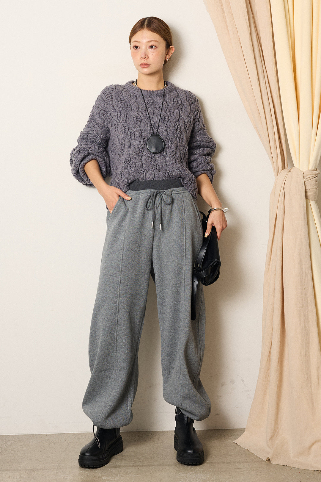 [SET]ケーブルリラックスショートニット+スウェットワイドカーブパンツ(2set)