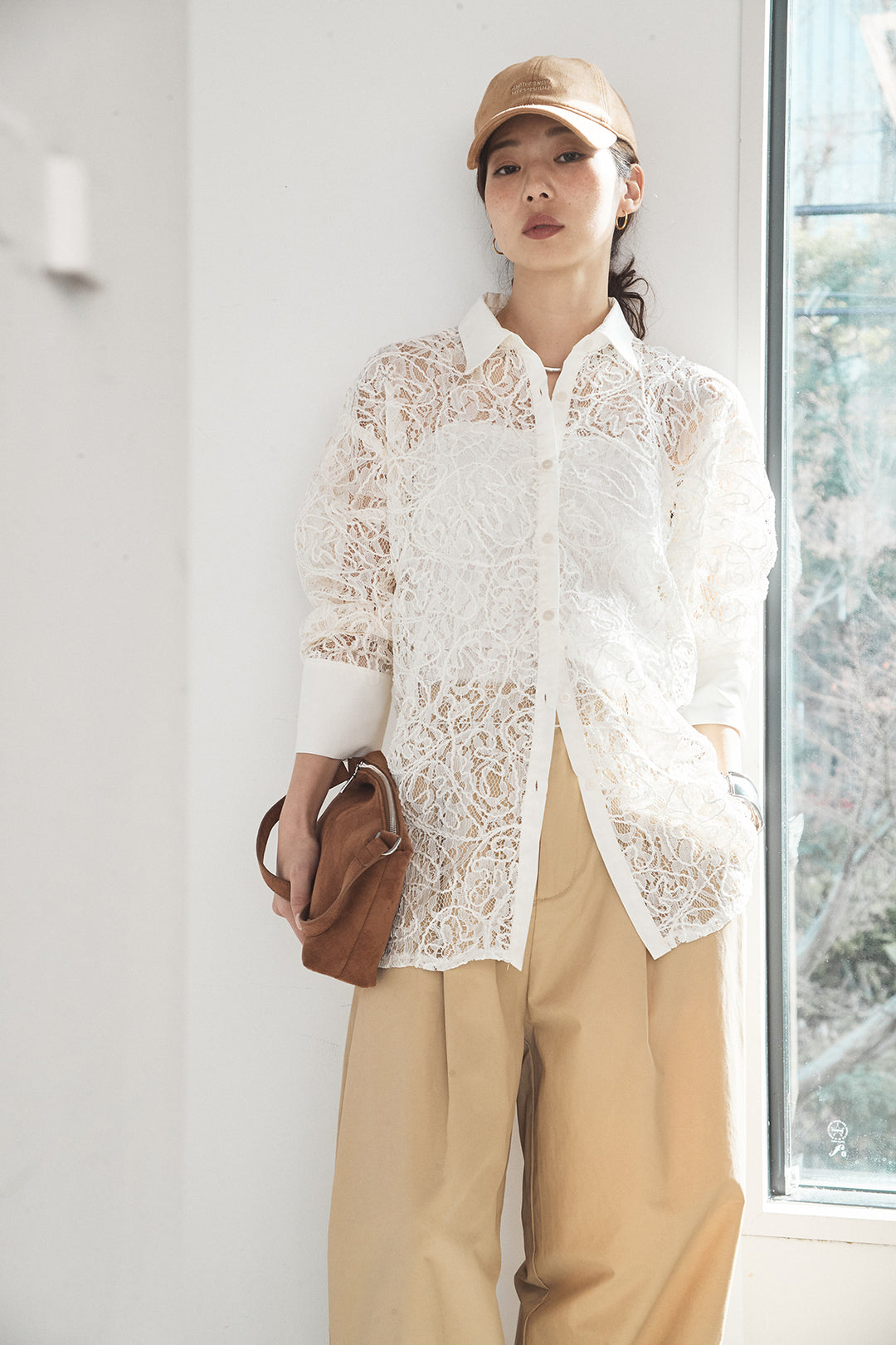 [SET]刺繍レースオーバーサイズシャツ+合繊ツイルパイピングタックカーブパンツ(2set)