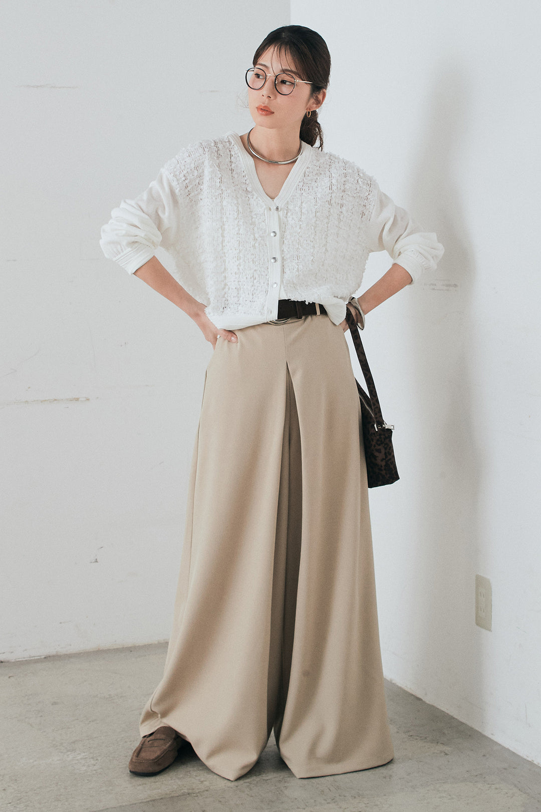 [SET]モコレースVネックカーディガン+太ベルト付きフロントタックパンツ(2set)