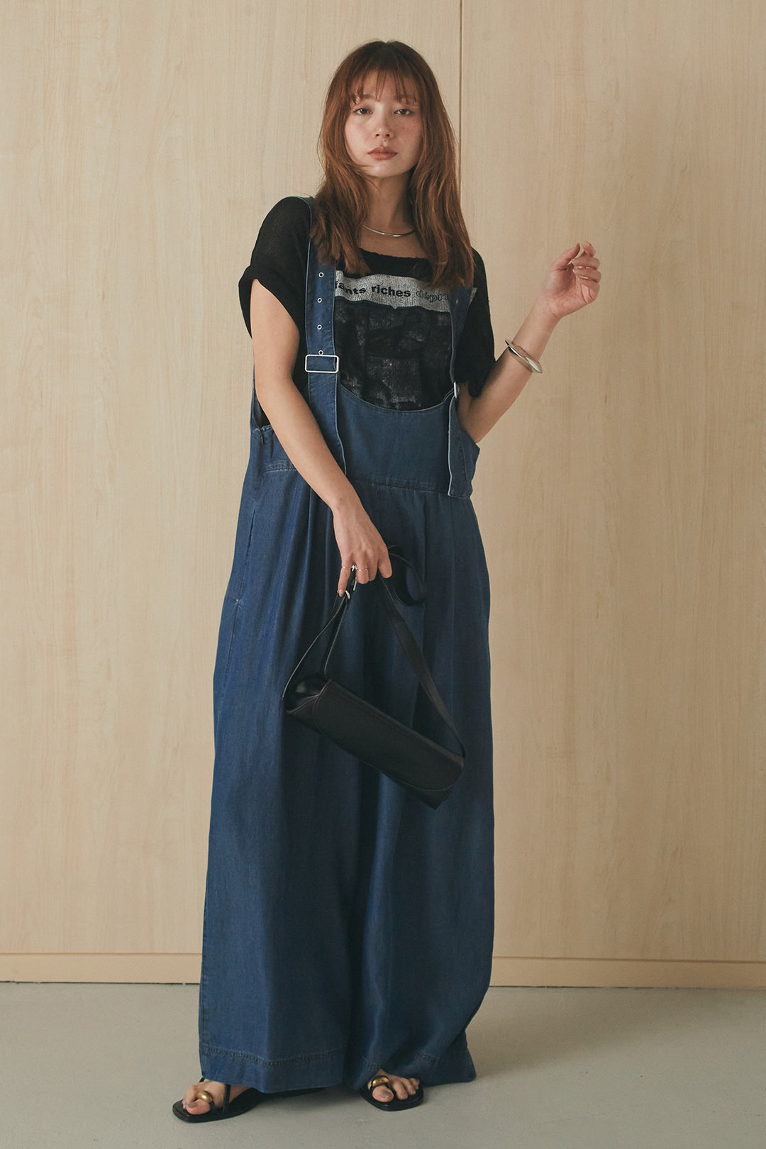 [SET]半袖モノトーングラフィックトップス+前後2WAYテンセルデニムサロペット(2set)