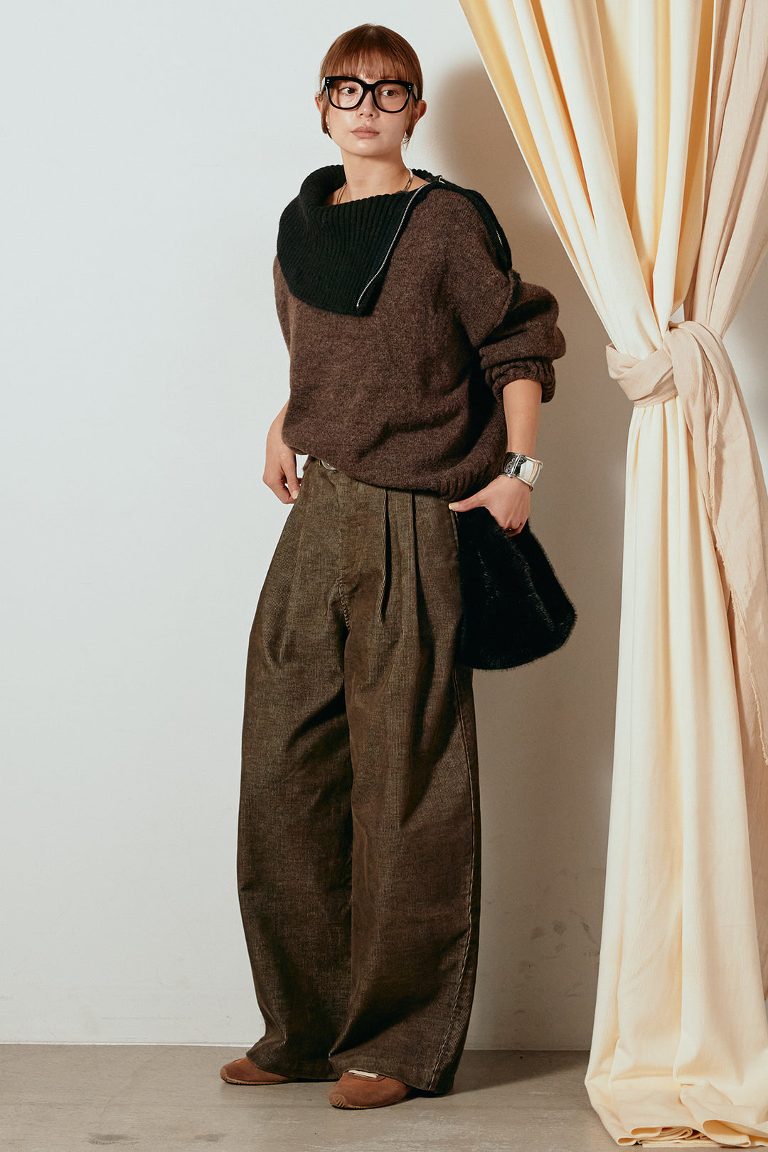 [SET]ハイネックジップデザインニットトップス+フロントタック入りコーデュロイパンツ(2set)
