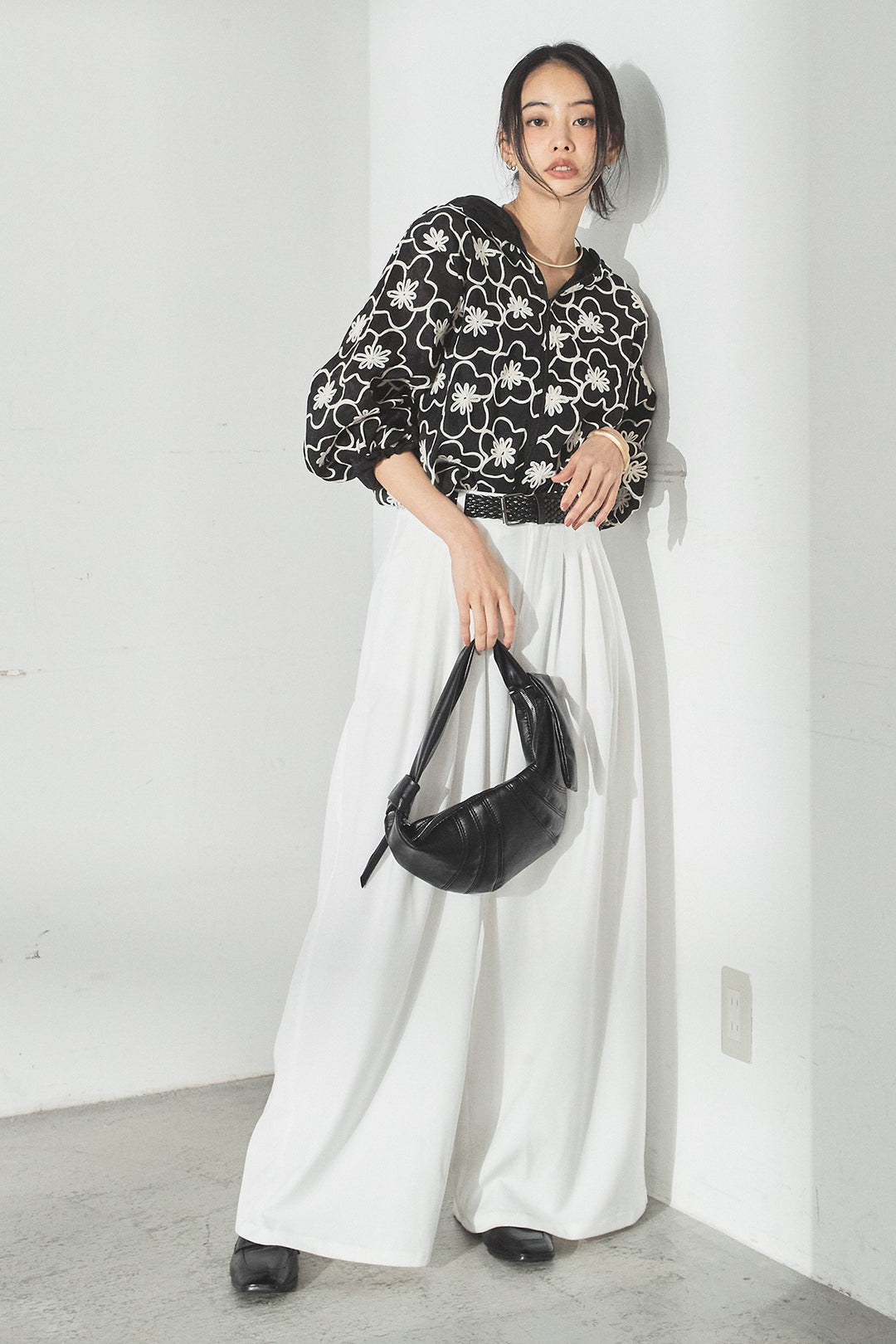 [SET]シアーフラワーフードブルゾン+編みベルト付きウエストタックワイドパンツ(2set)