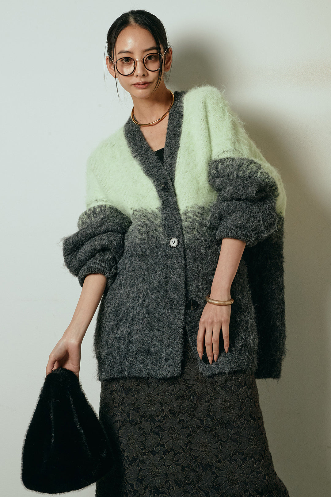 [SET]起毛グラデーションニットカーディガン+花柄刺繍ベロアフレアスカート(2set)