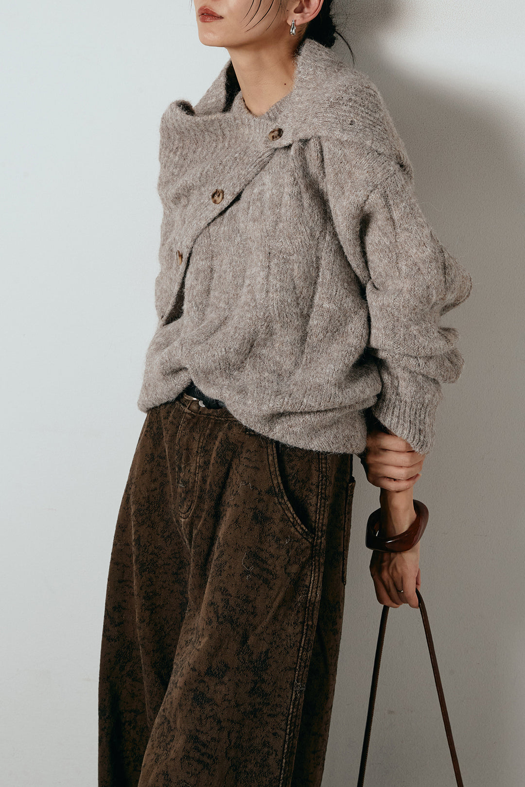 [SET]ケープデザインケーブルニットトップス+ベルト付きニュアンス柄カーブワイドパンツ(2set)