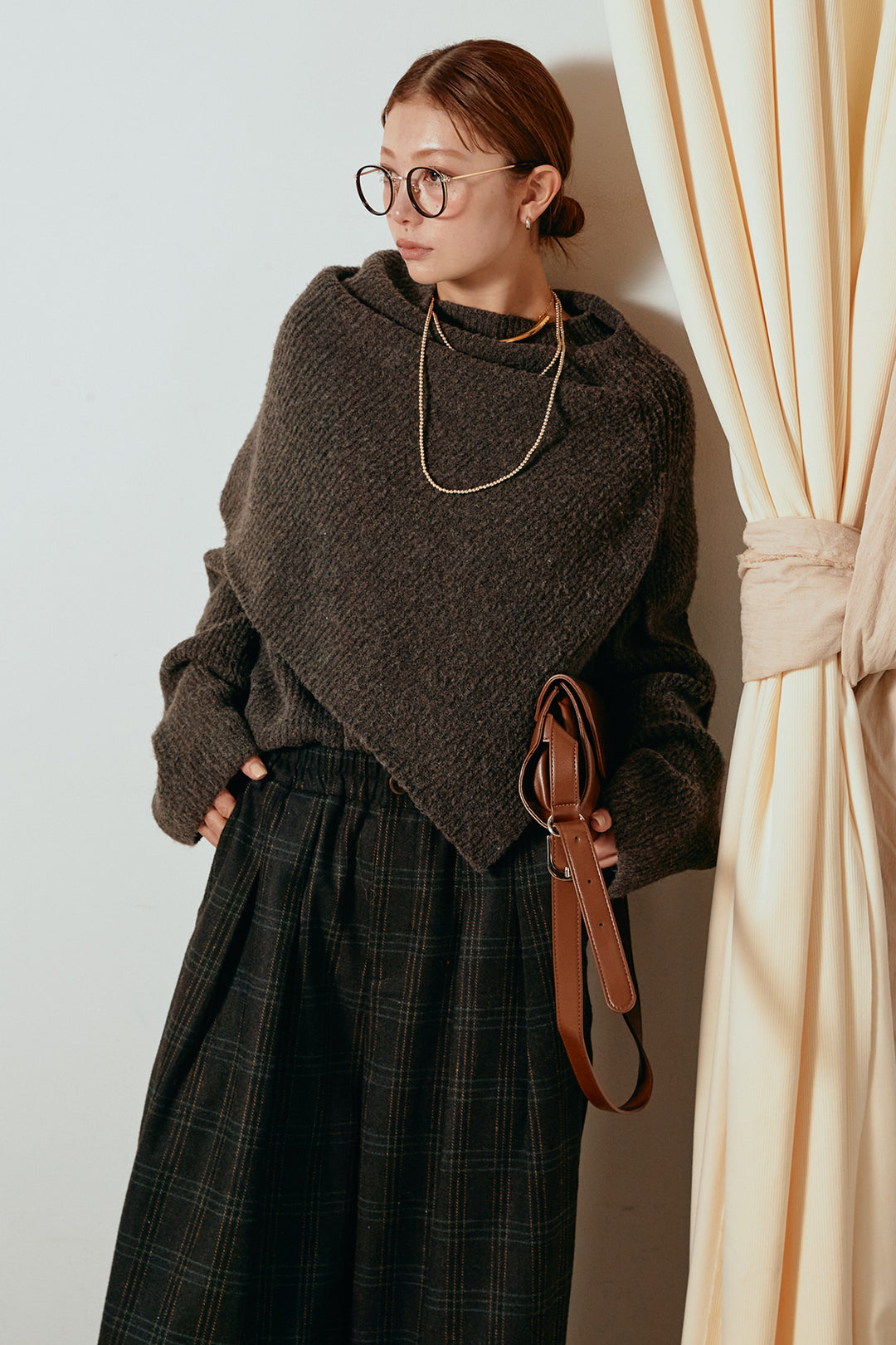 [SET]ケープデザインリブニットトップス+タータンチェック柄タックパンツ(2set)